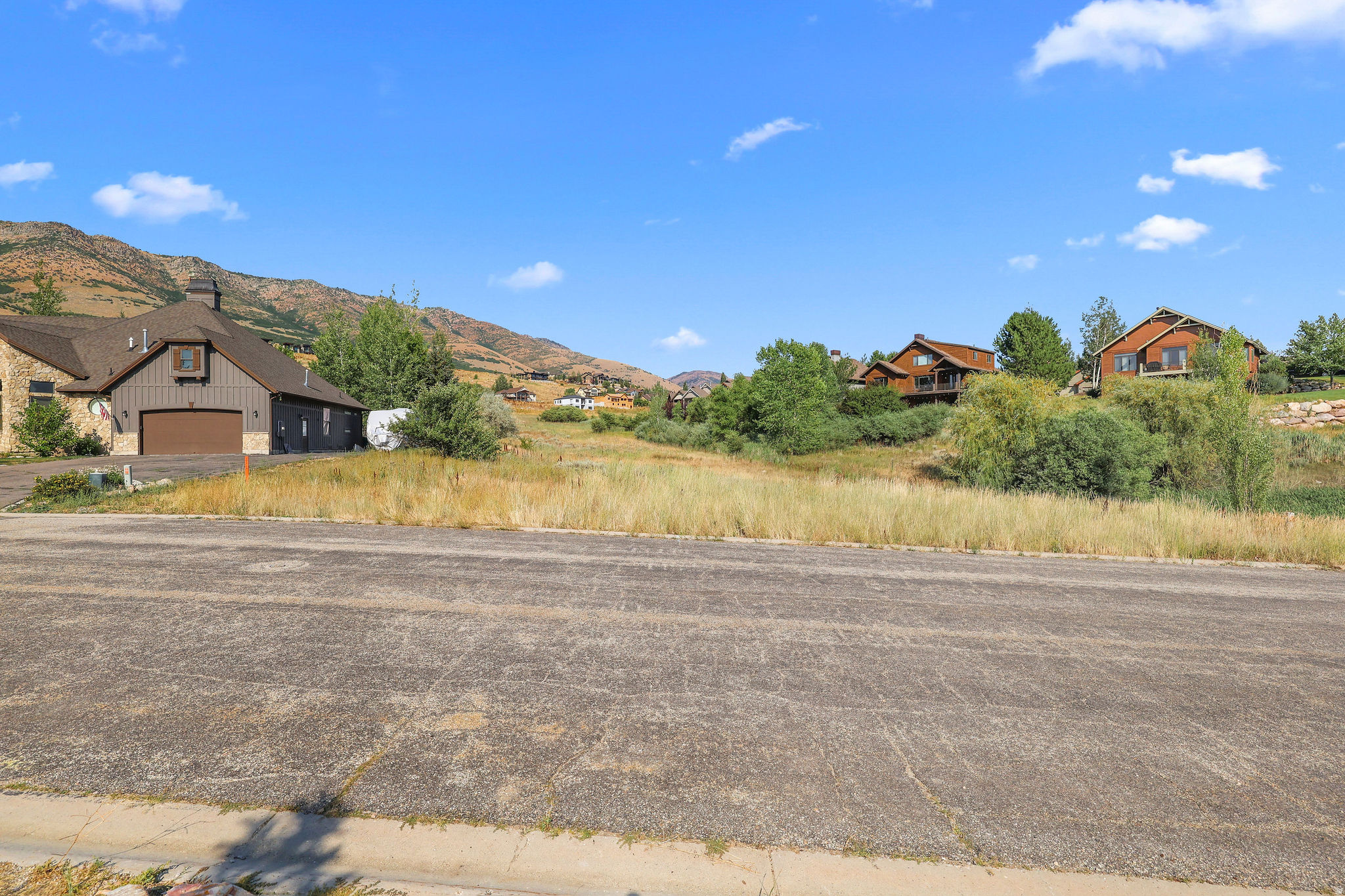 main property photo 6