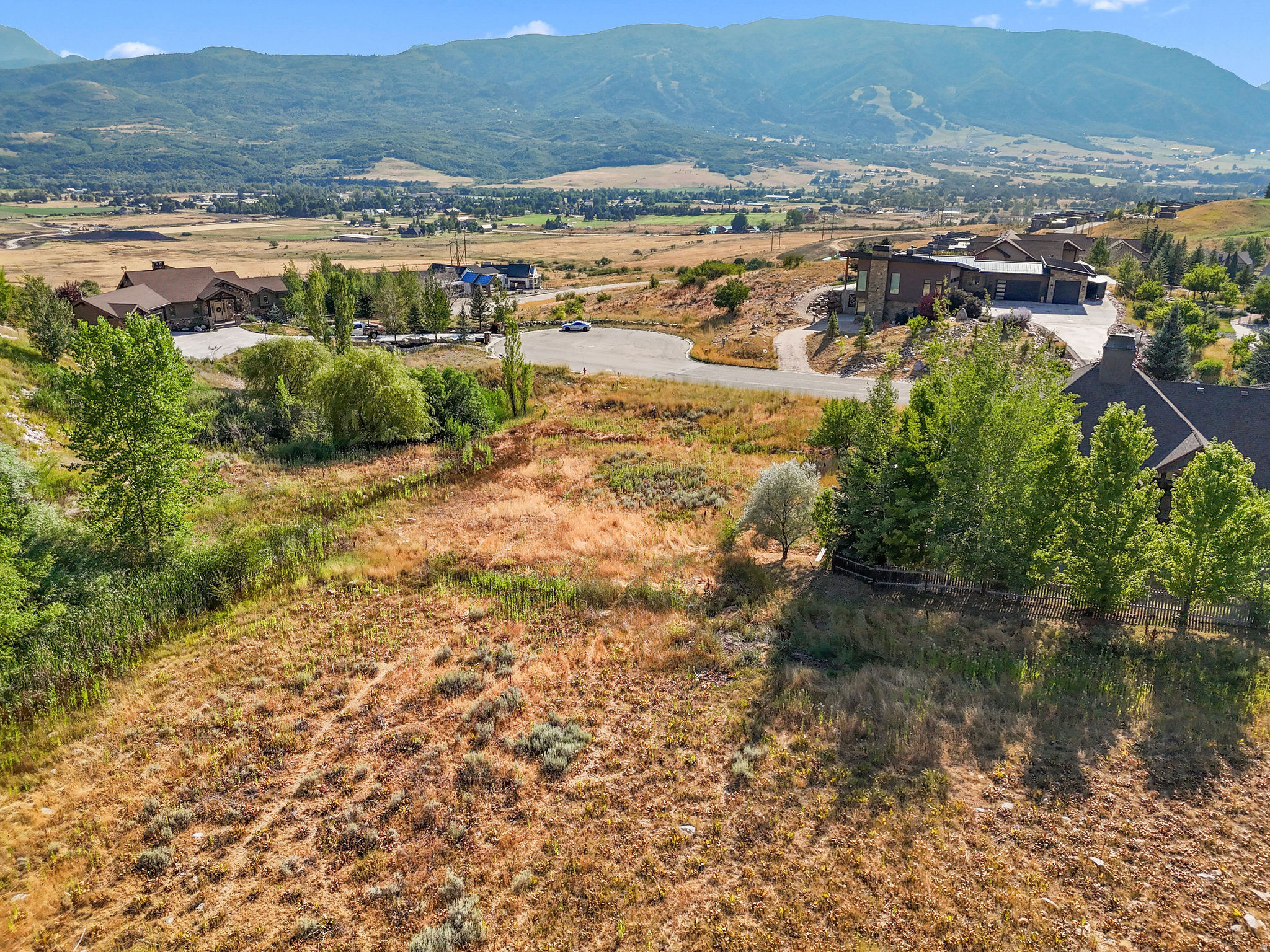 main property photo 9