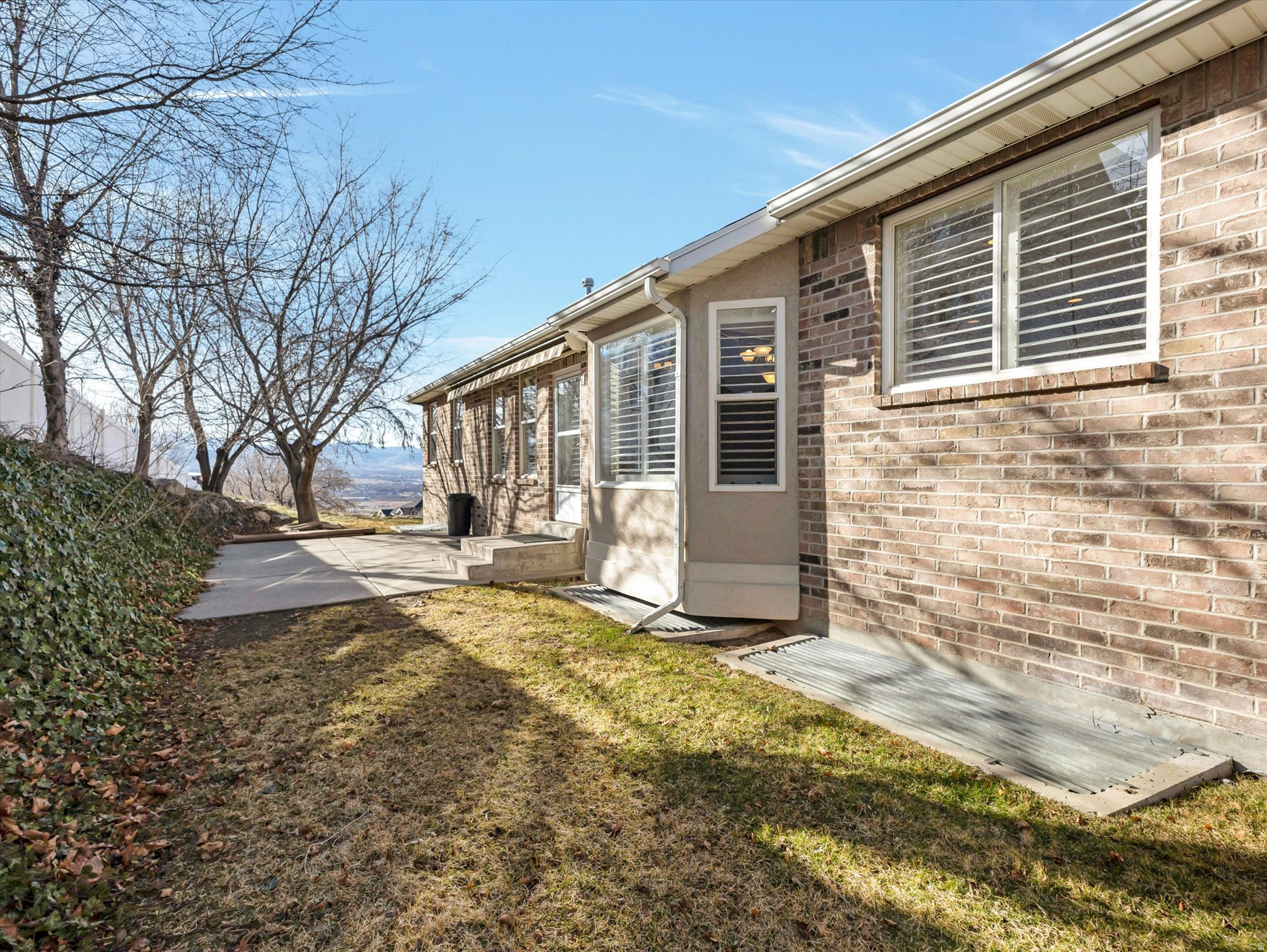 main property photo 37