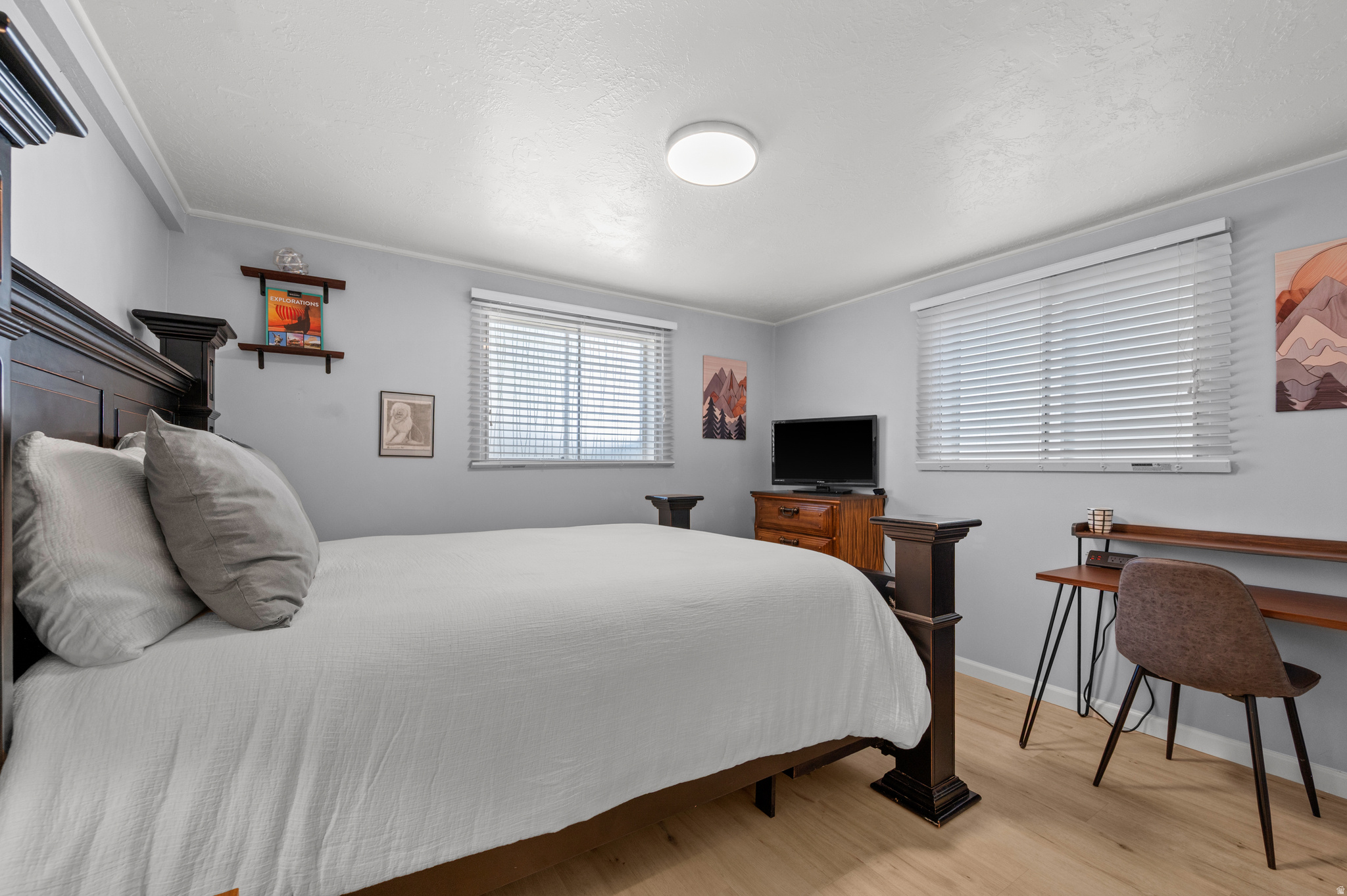 main property photo 32