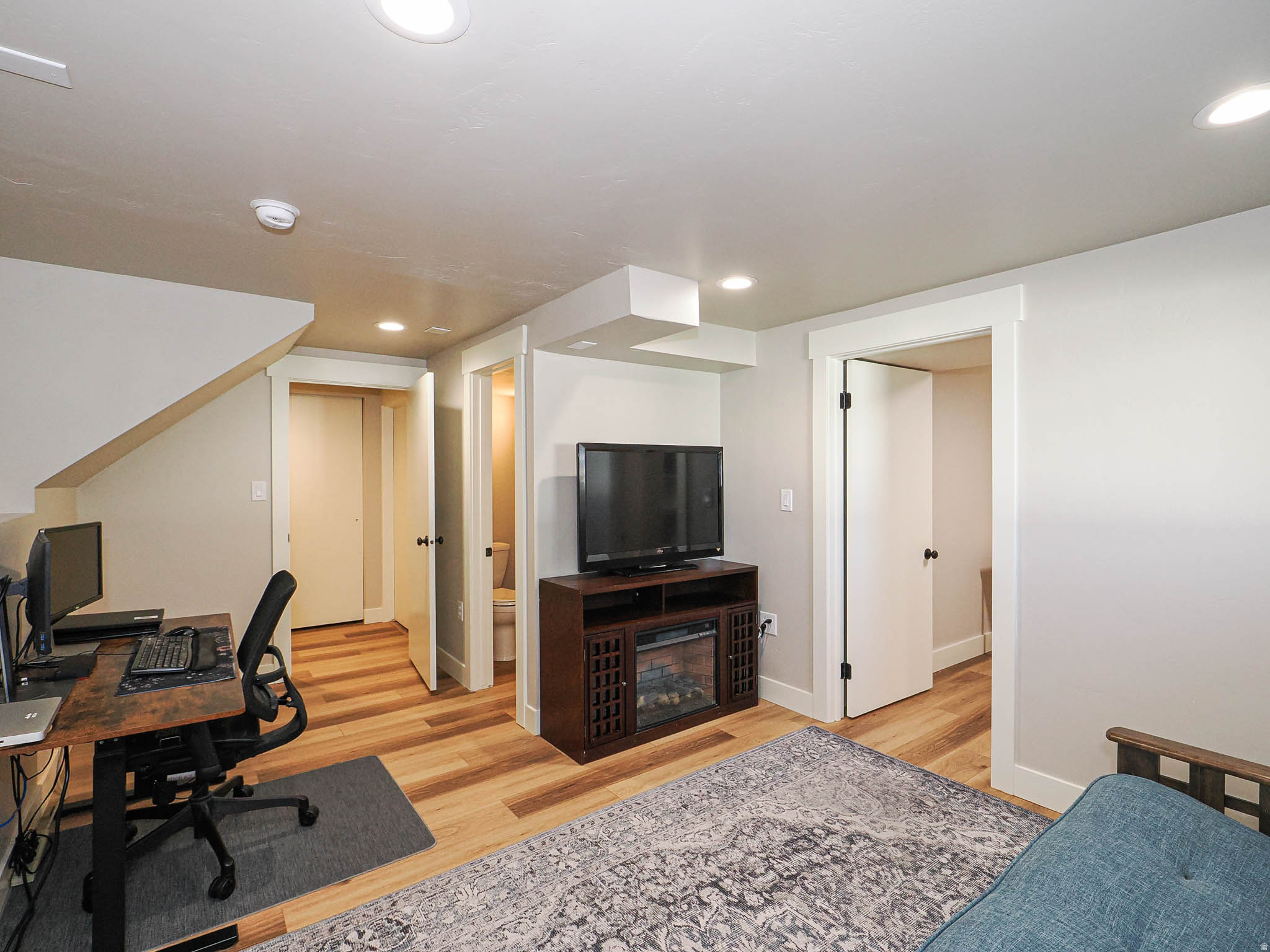 main property photo 51