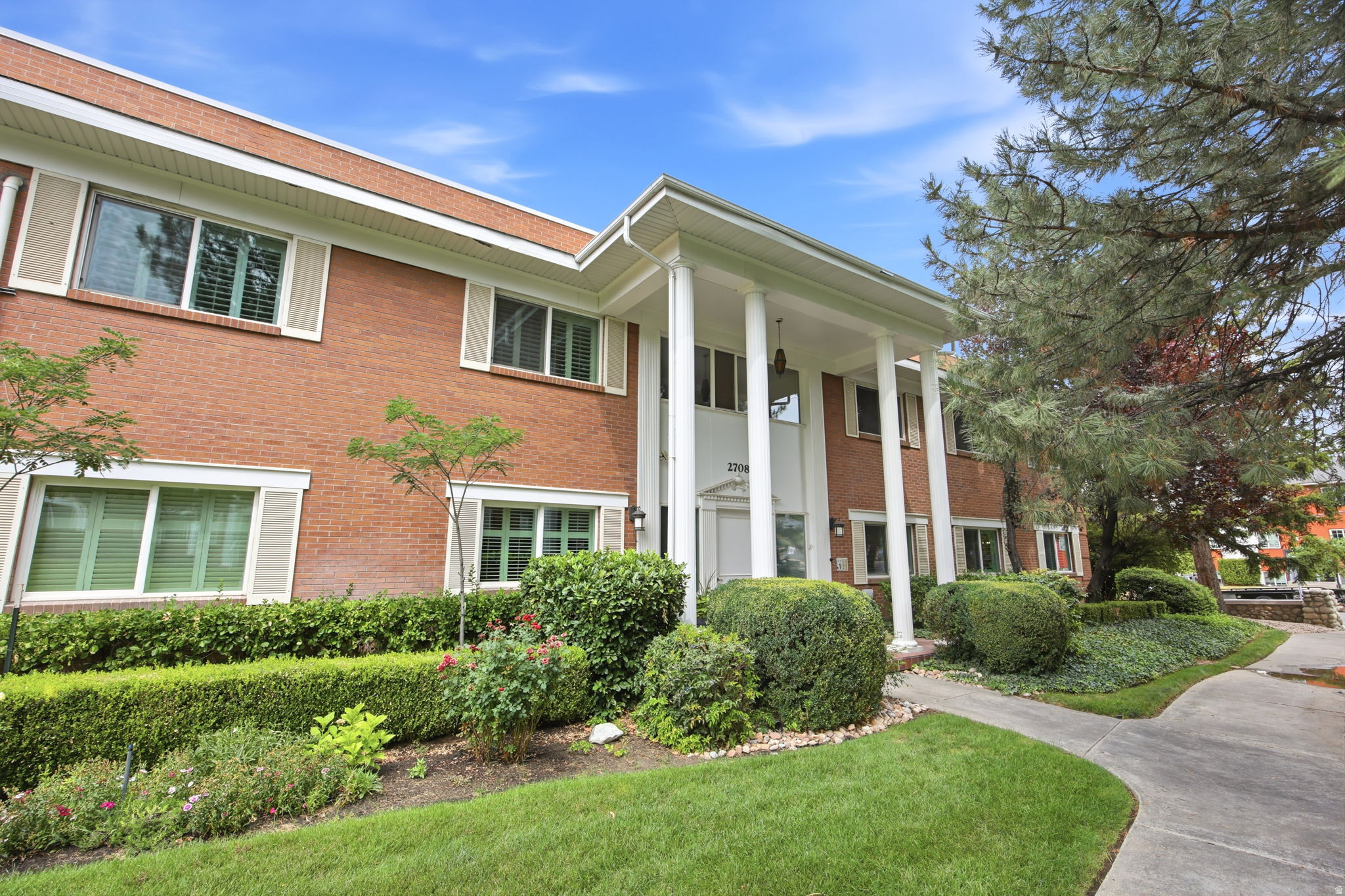 main property photo 30