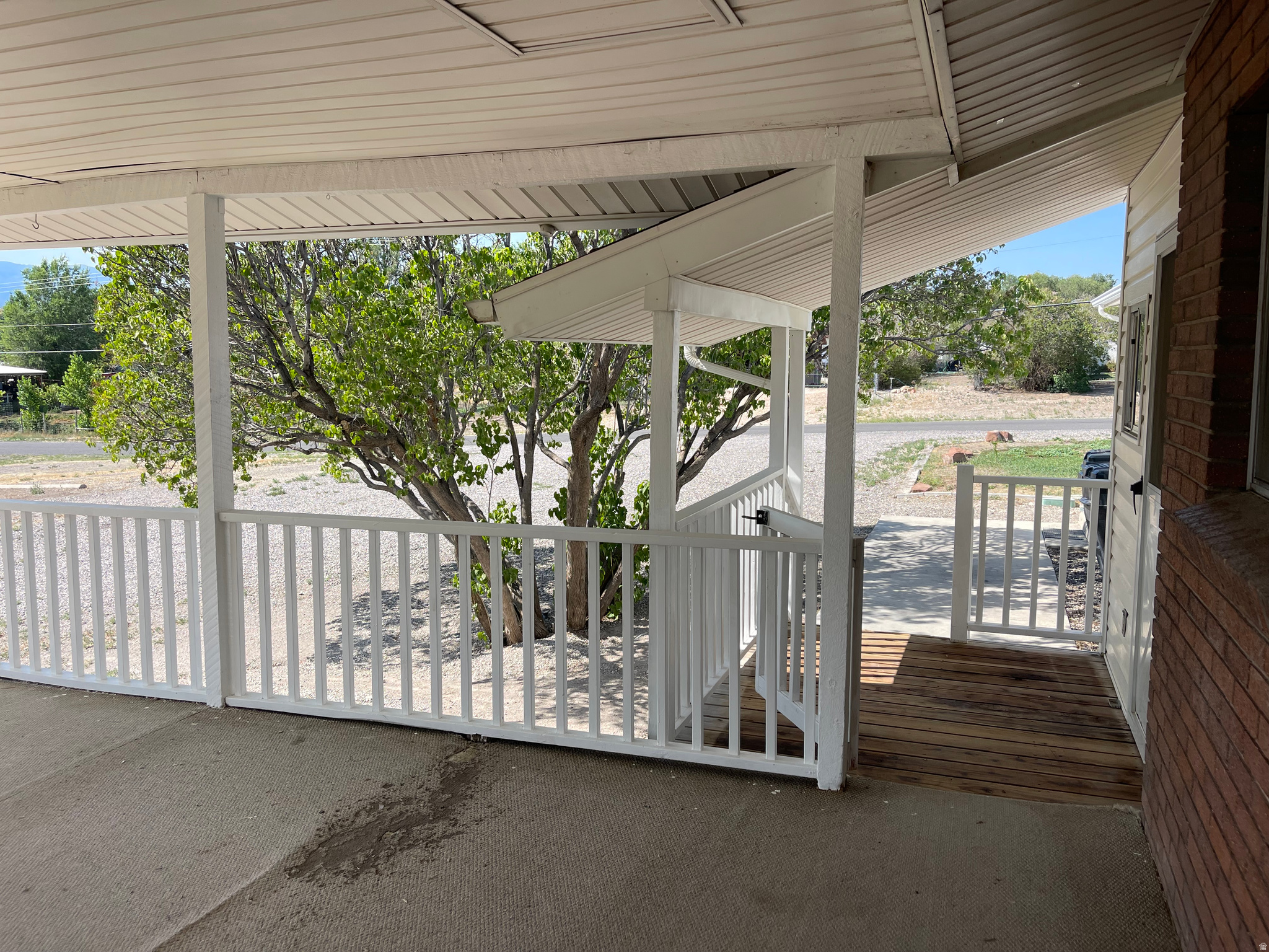 main property photo 34