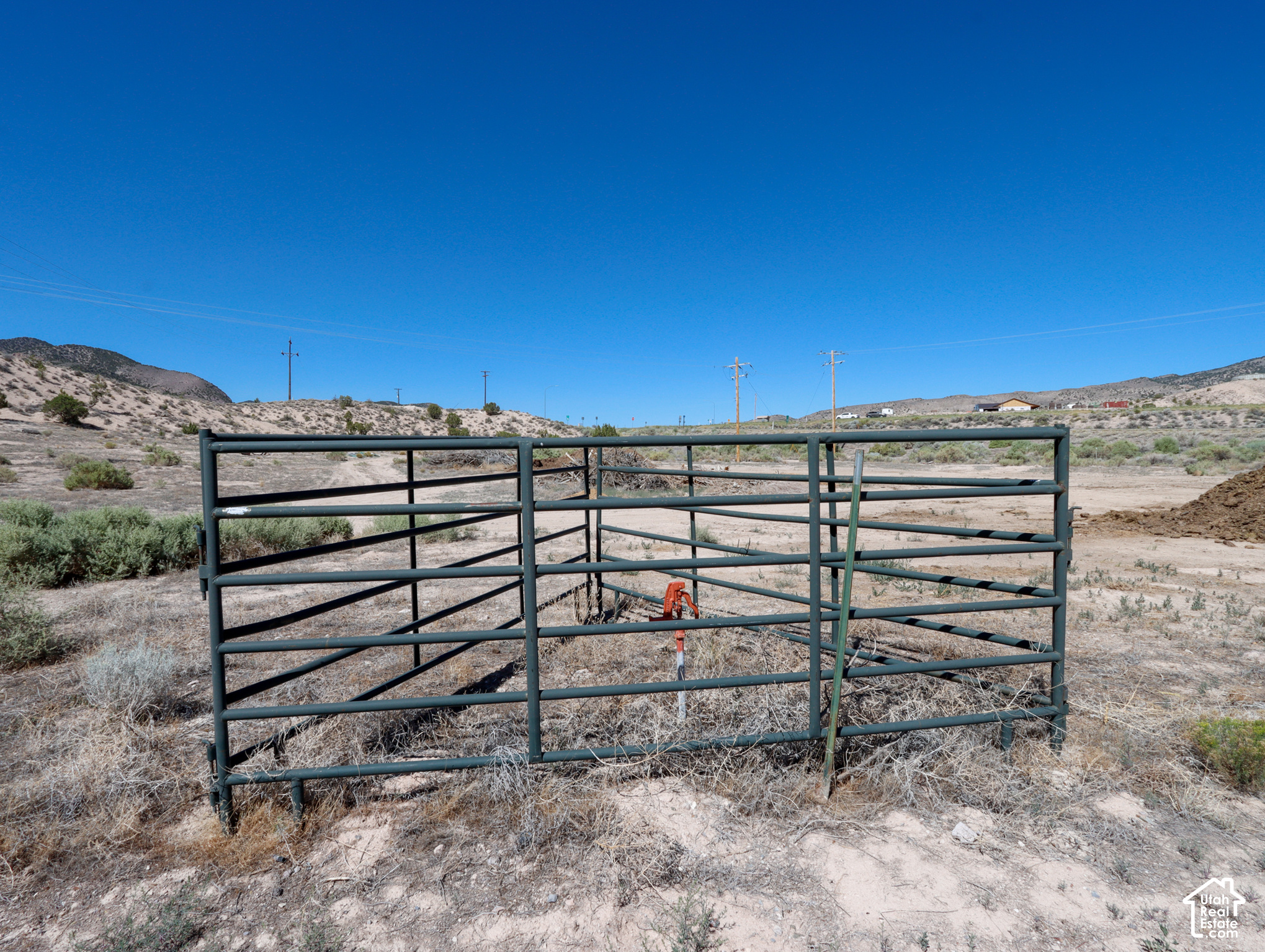 main property photo 35