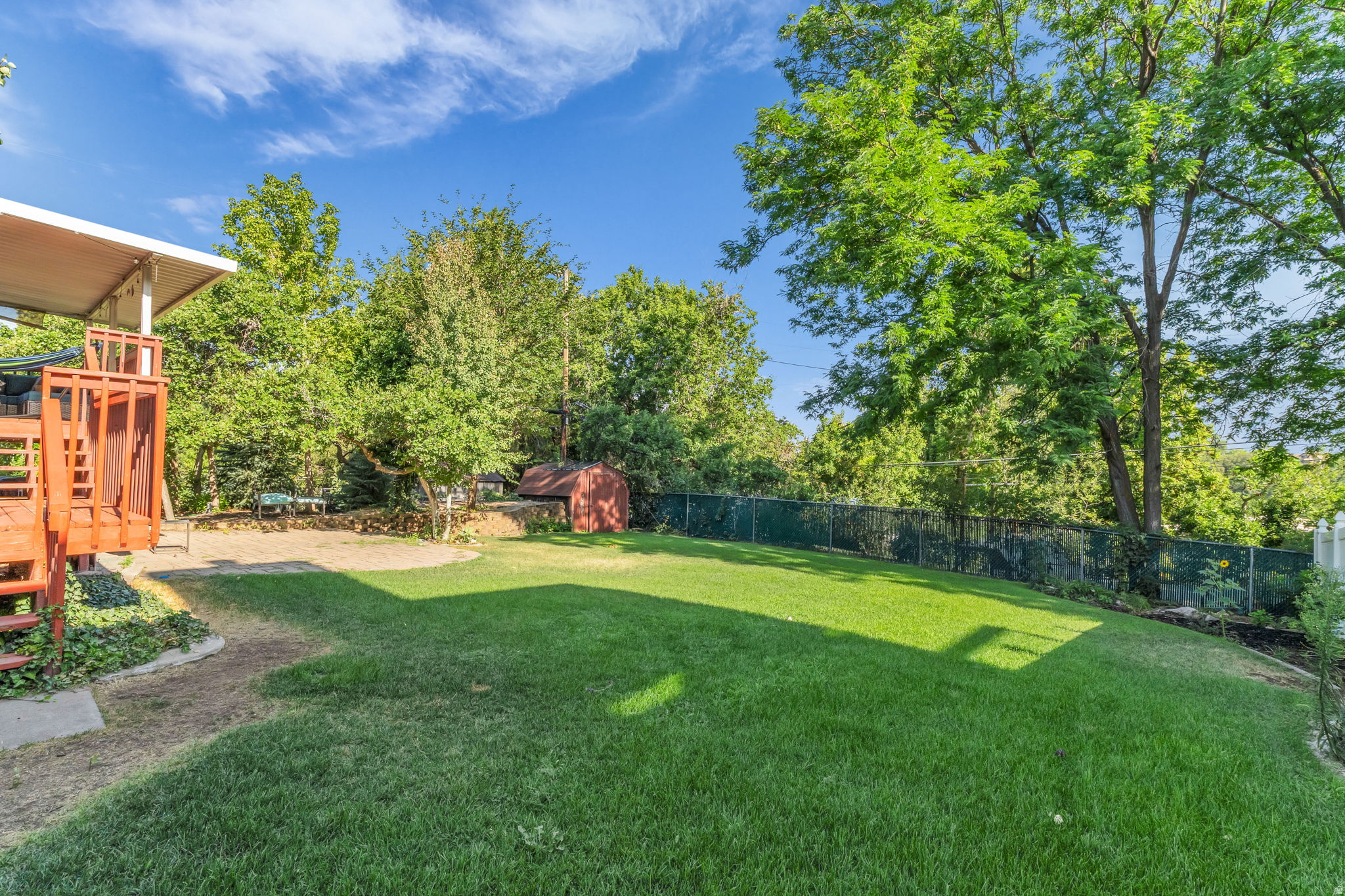 main property photo 30