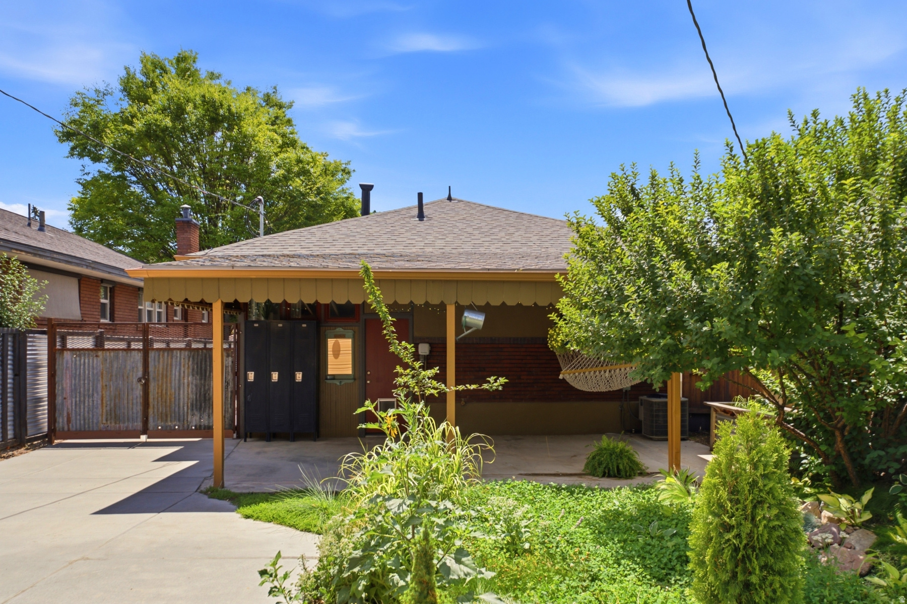 main property photo 34