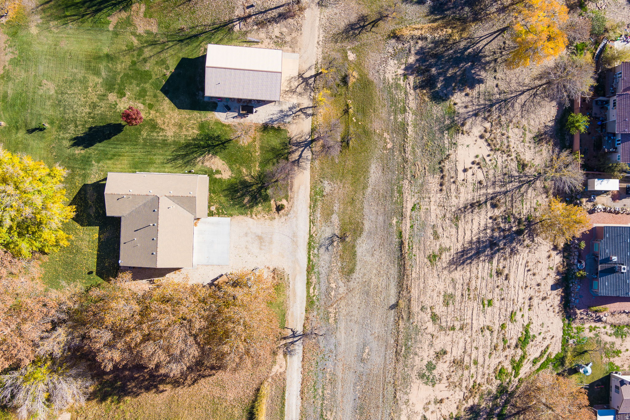 main property photo 18