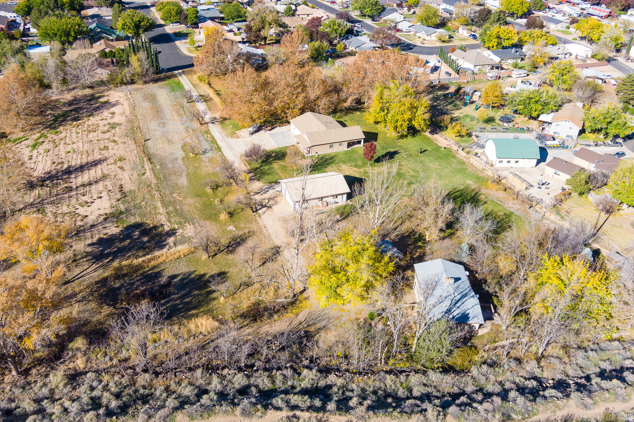main property photo 27