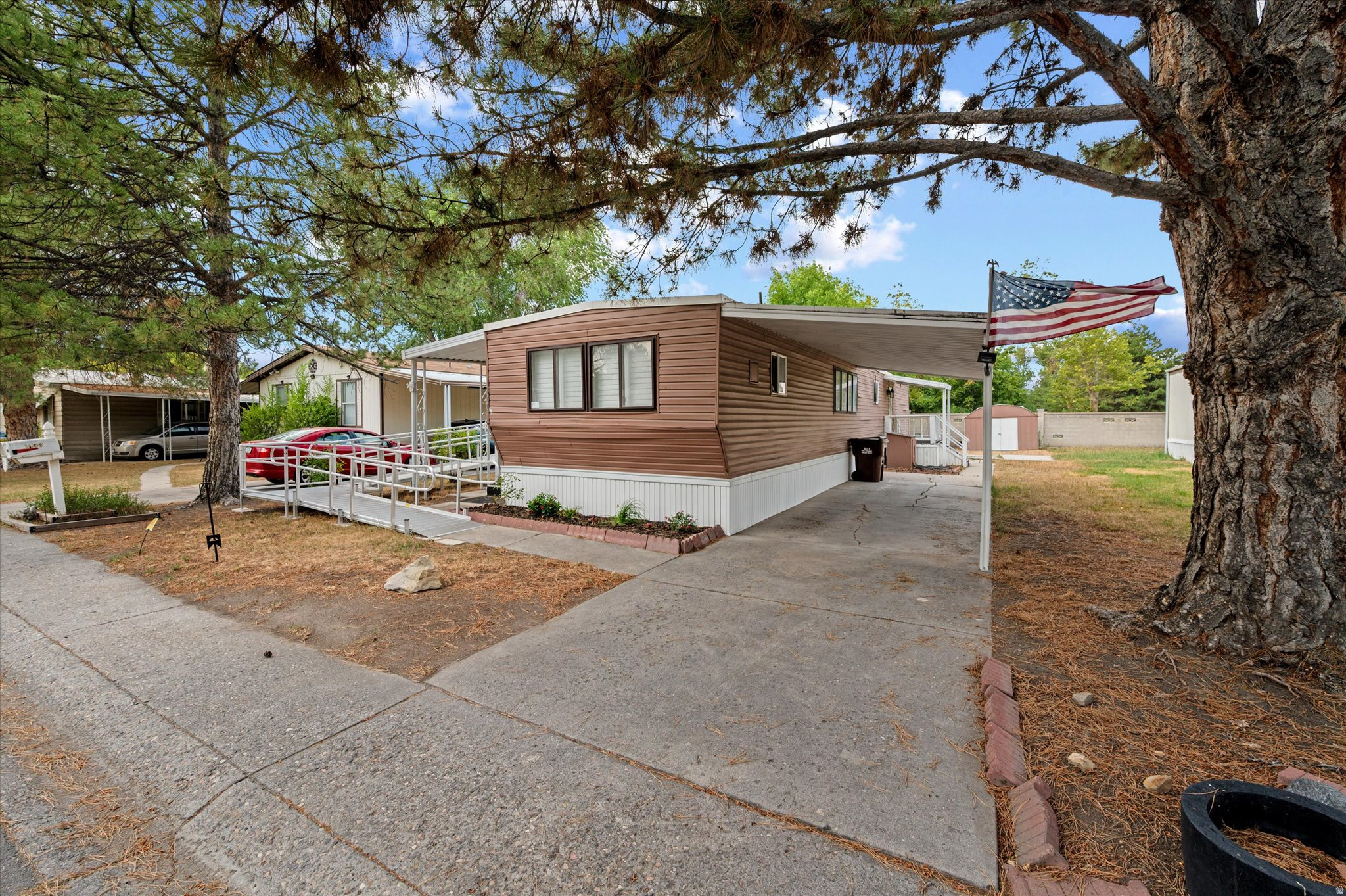 main property photo 15