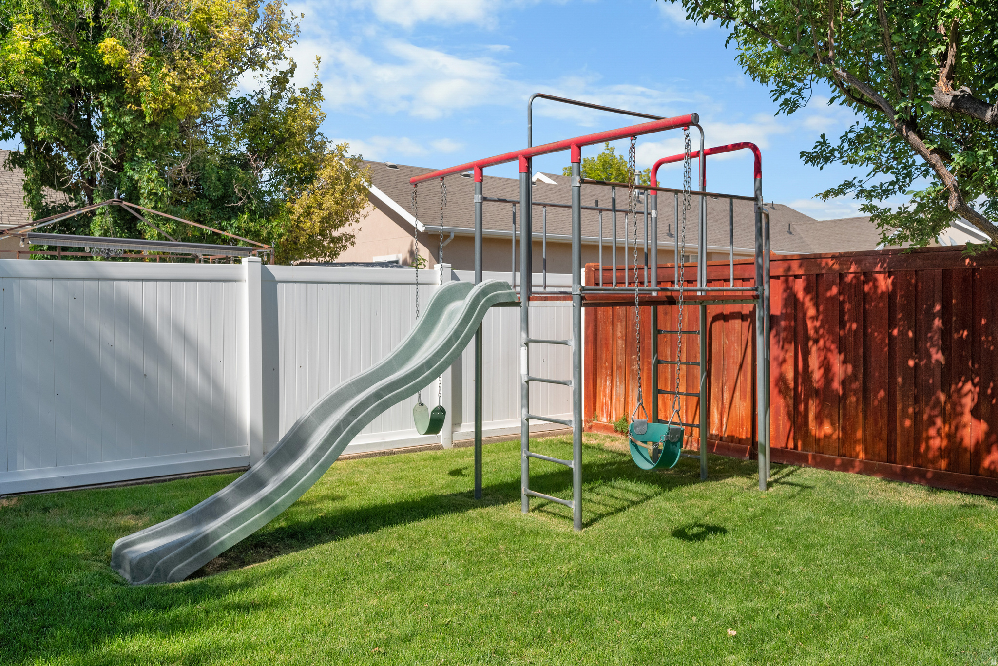 main property photo 43