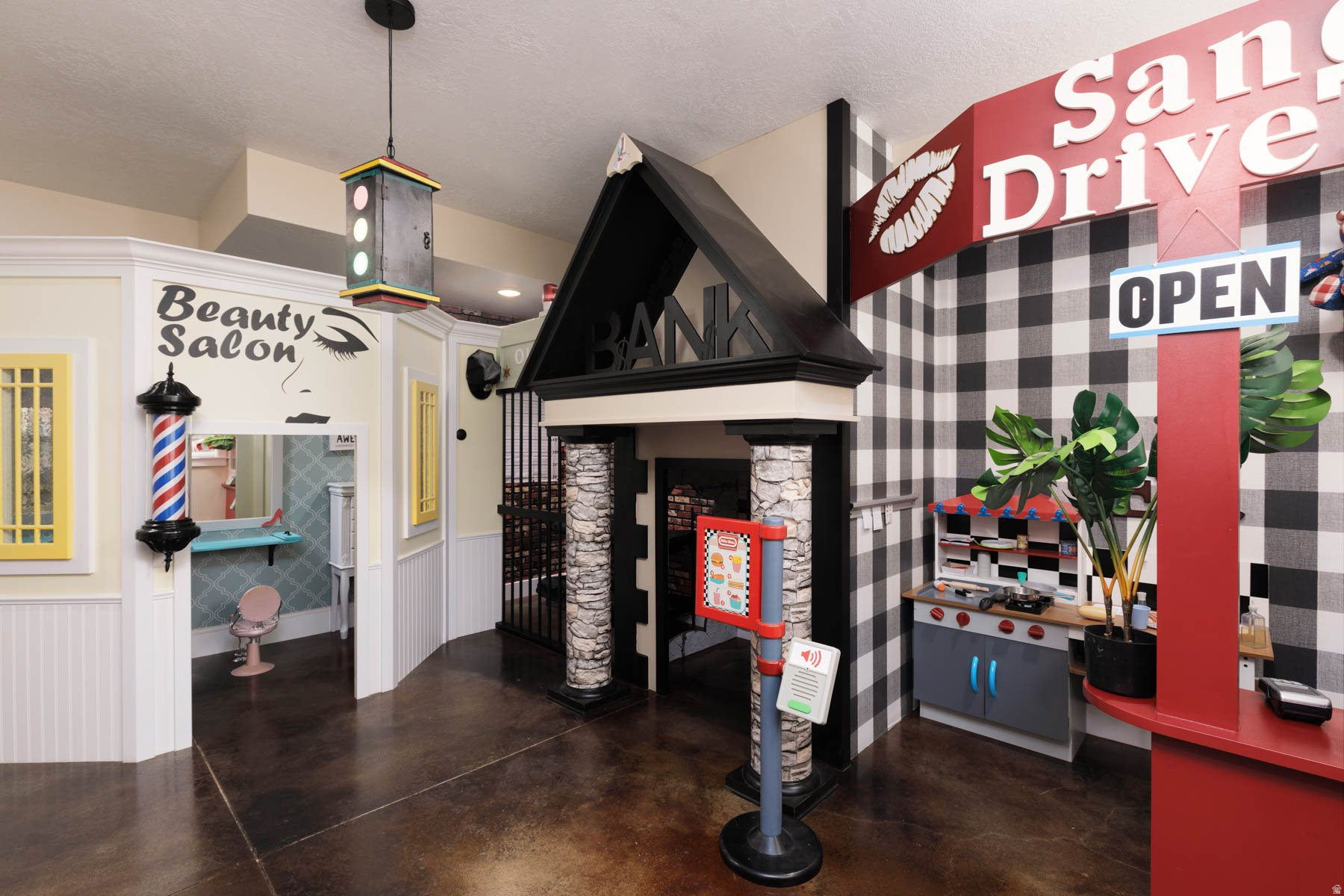main property photo 46