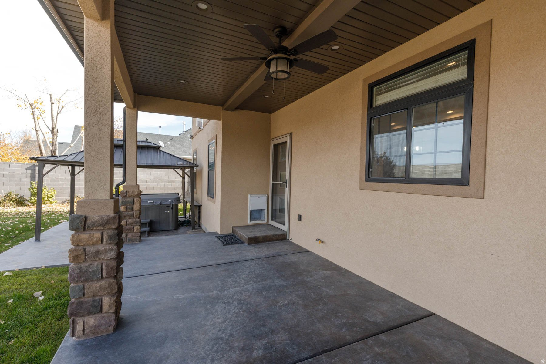 main property photo 67