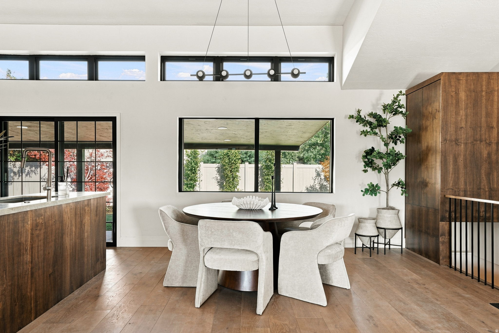 main property photo 78
