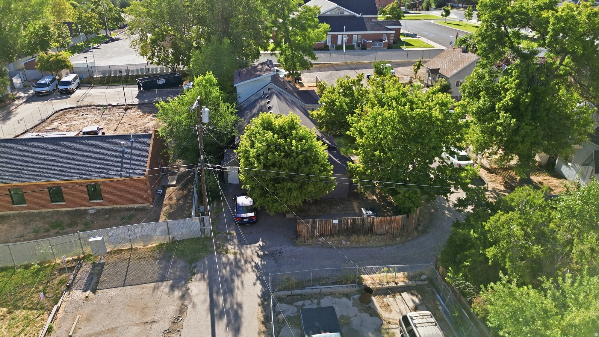 main property photo 33