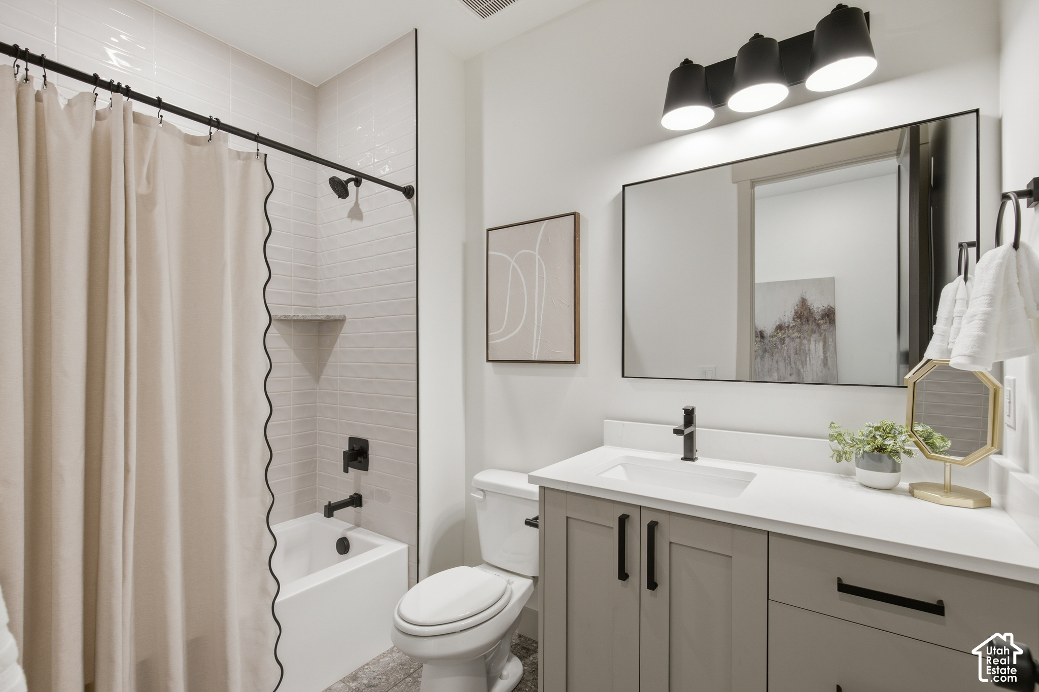 main property photo 68