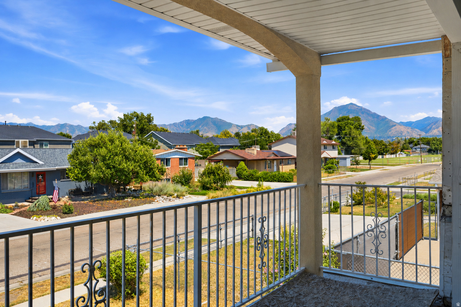 main property photo 32