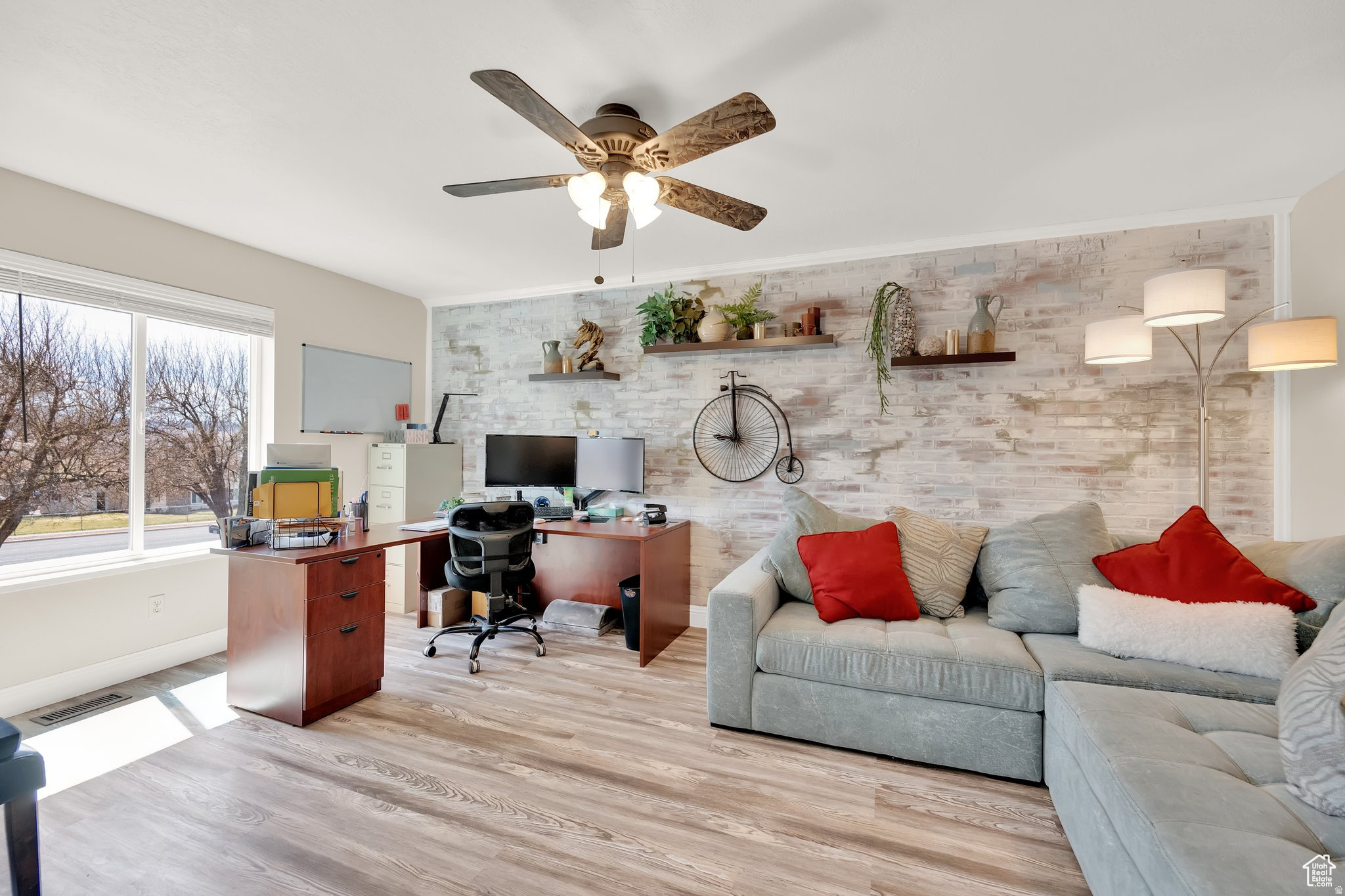 main property photo 15