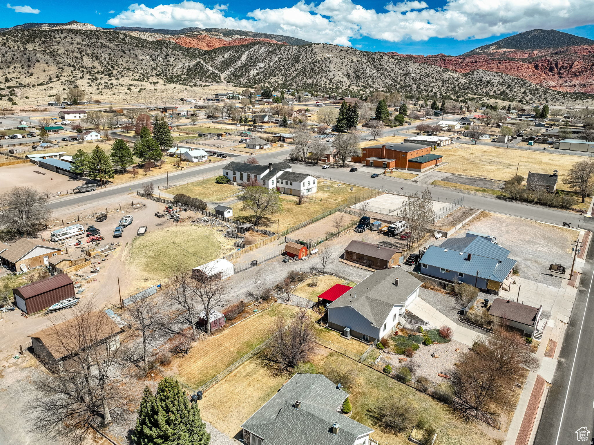 main property photo 29