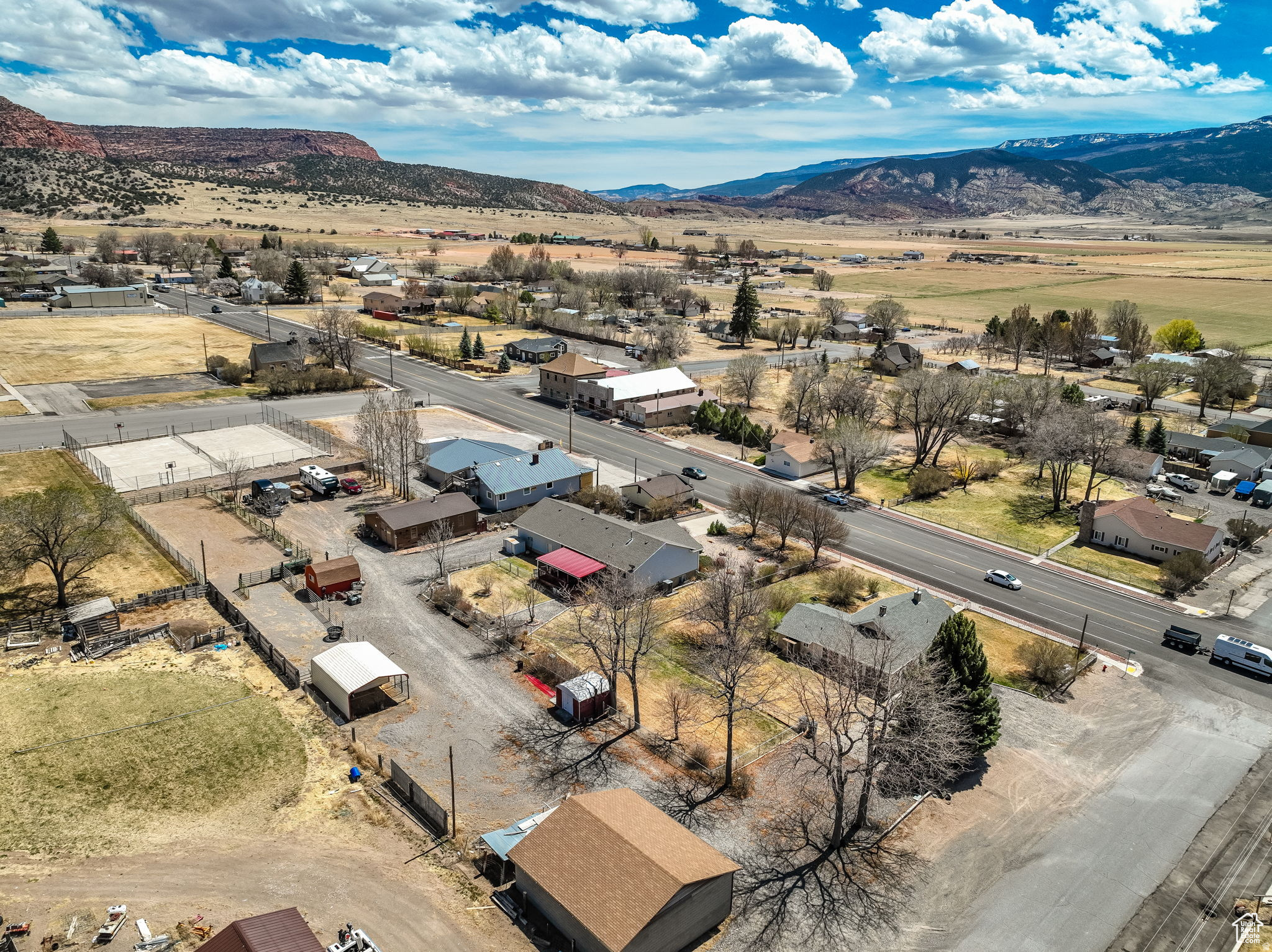 main property photo 32