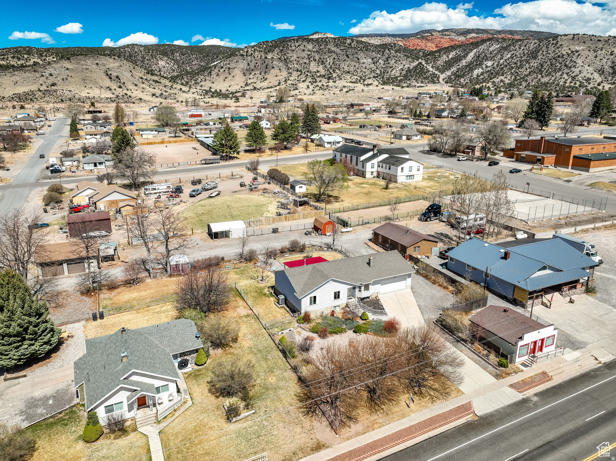 main property photo 34