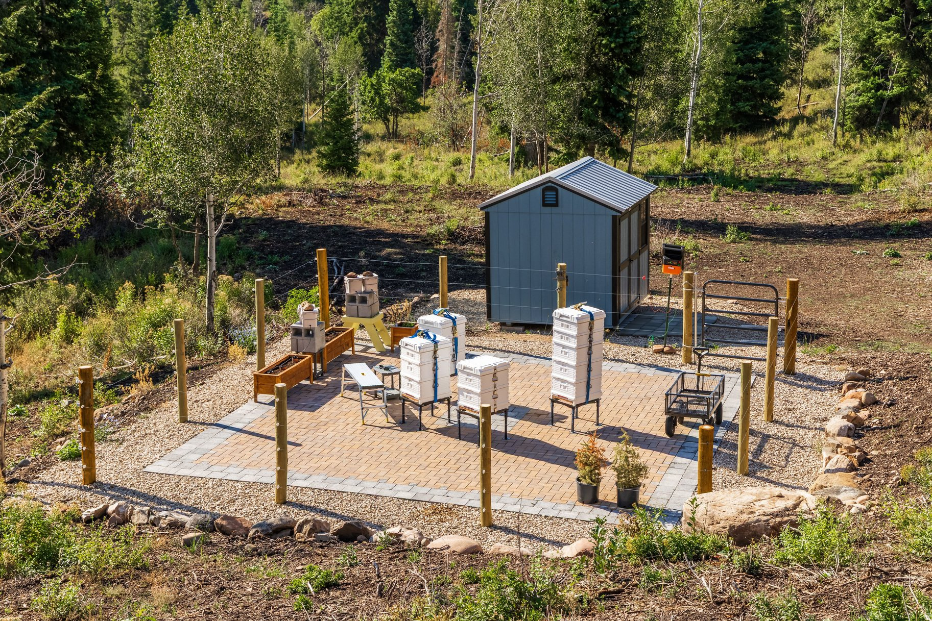 main property photo 11
