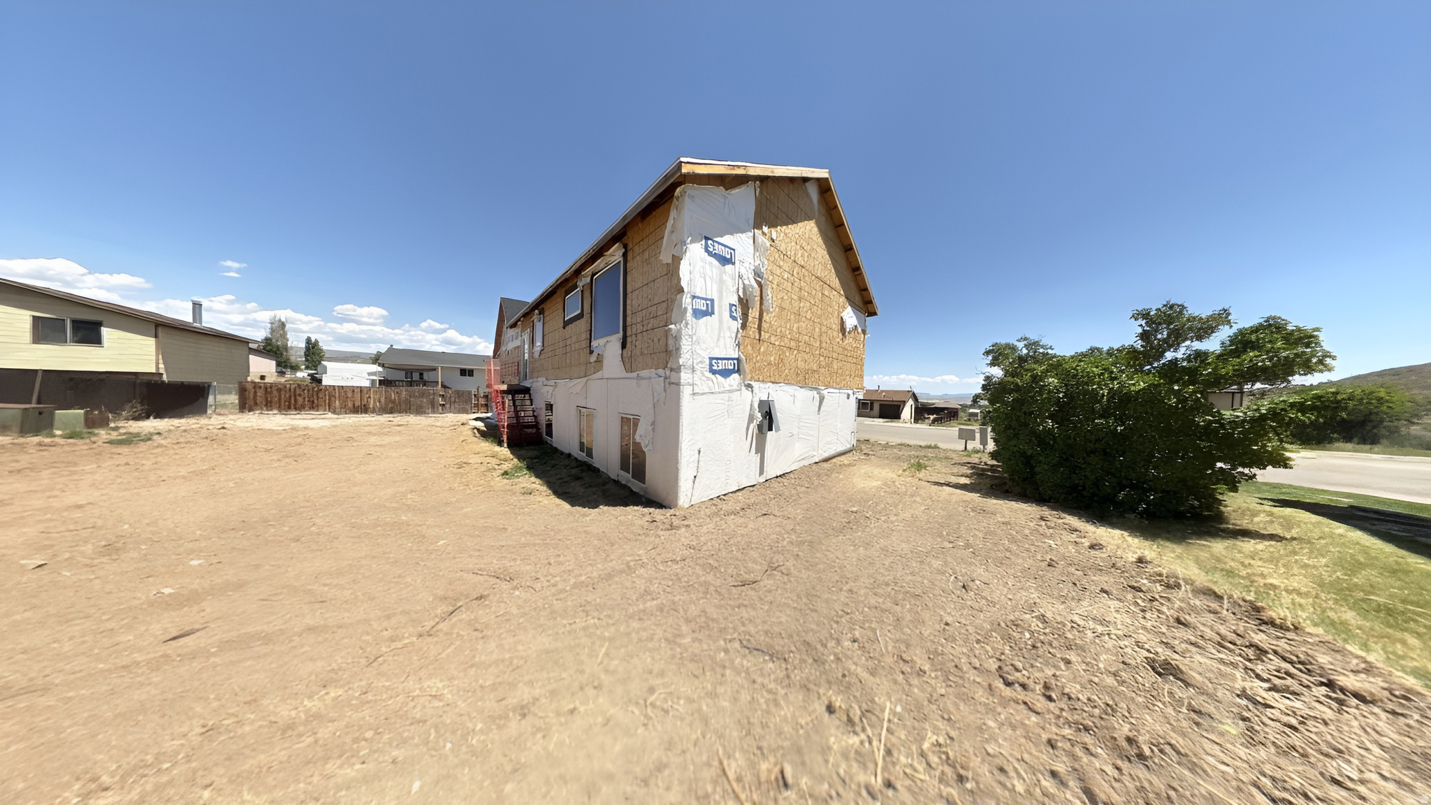 main property photo 41
