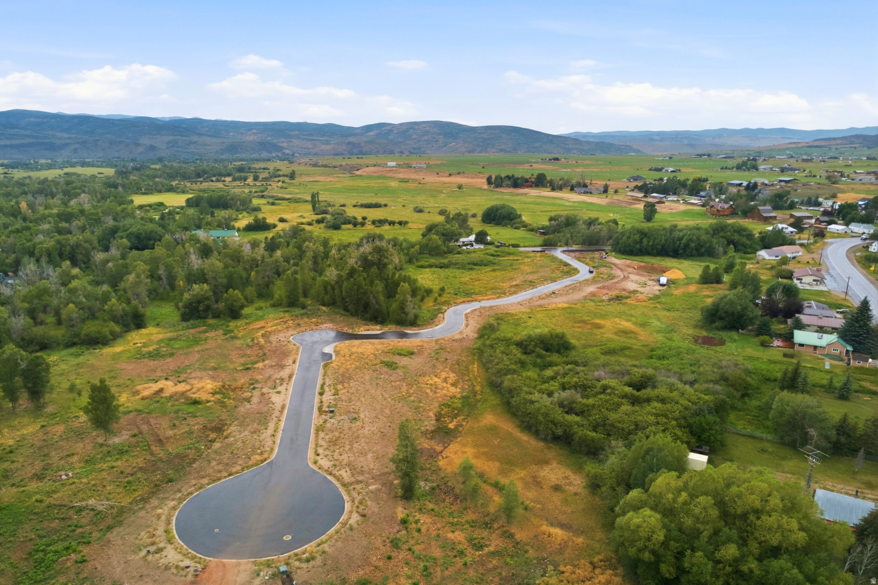 main property photo 6