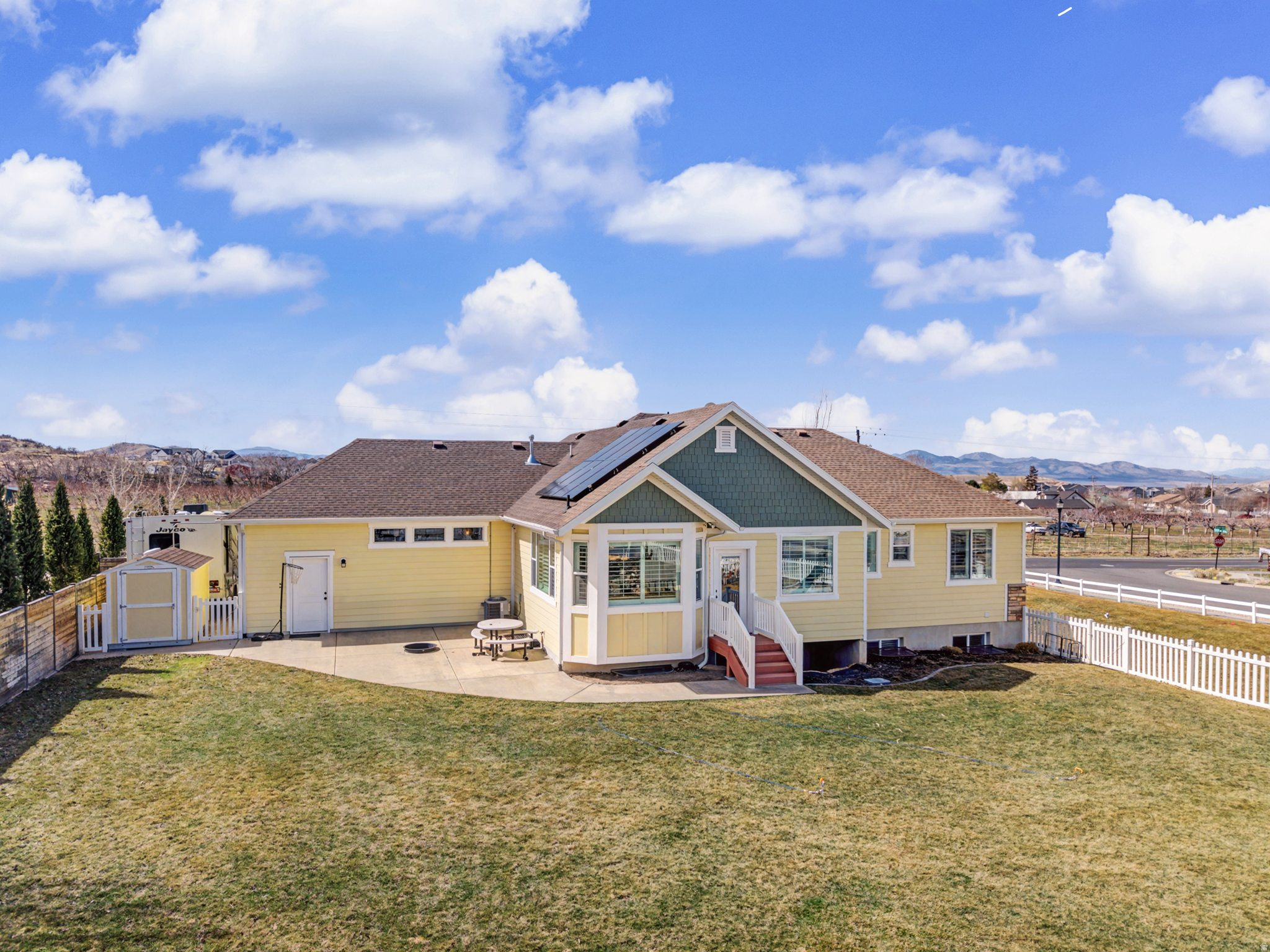 main property photo 30