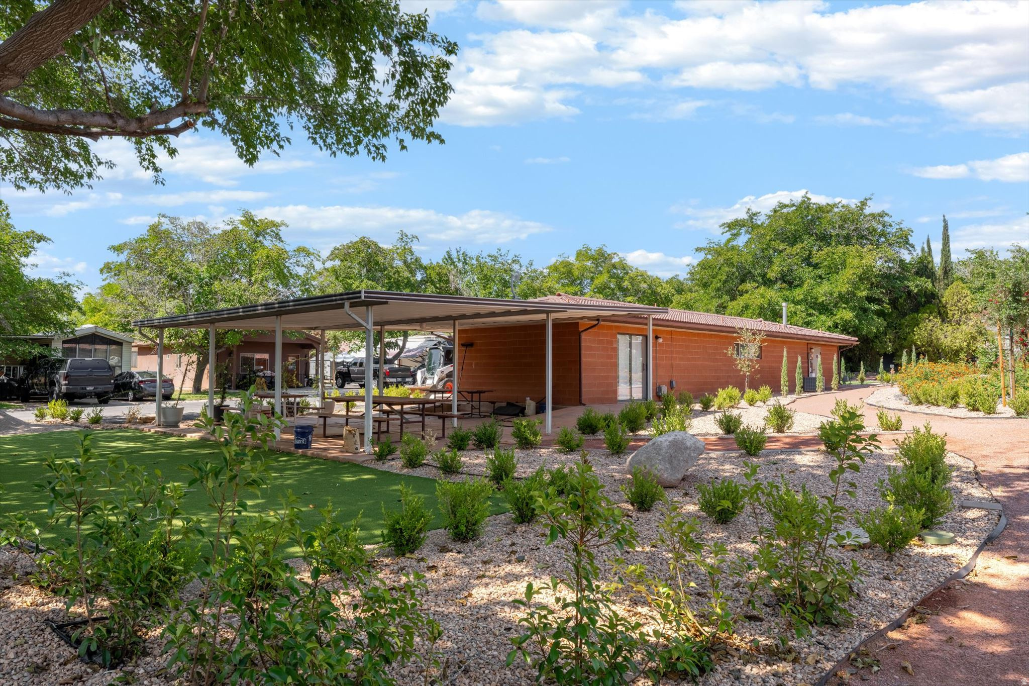 main property photo 43