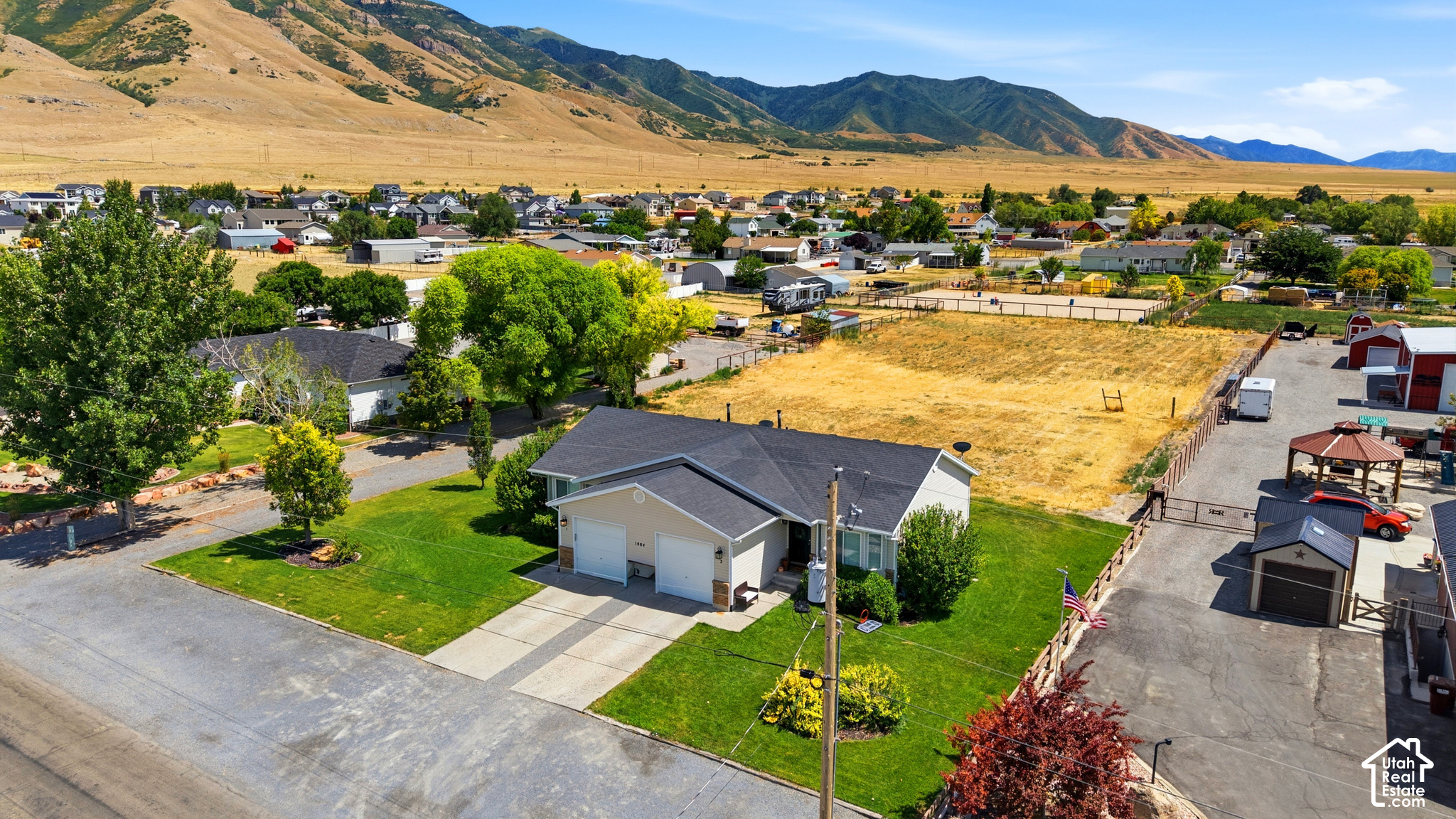 main property photo 34