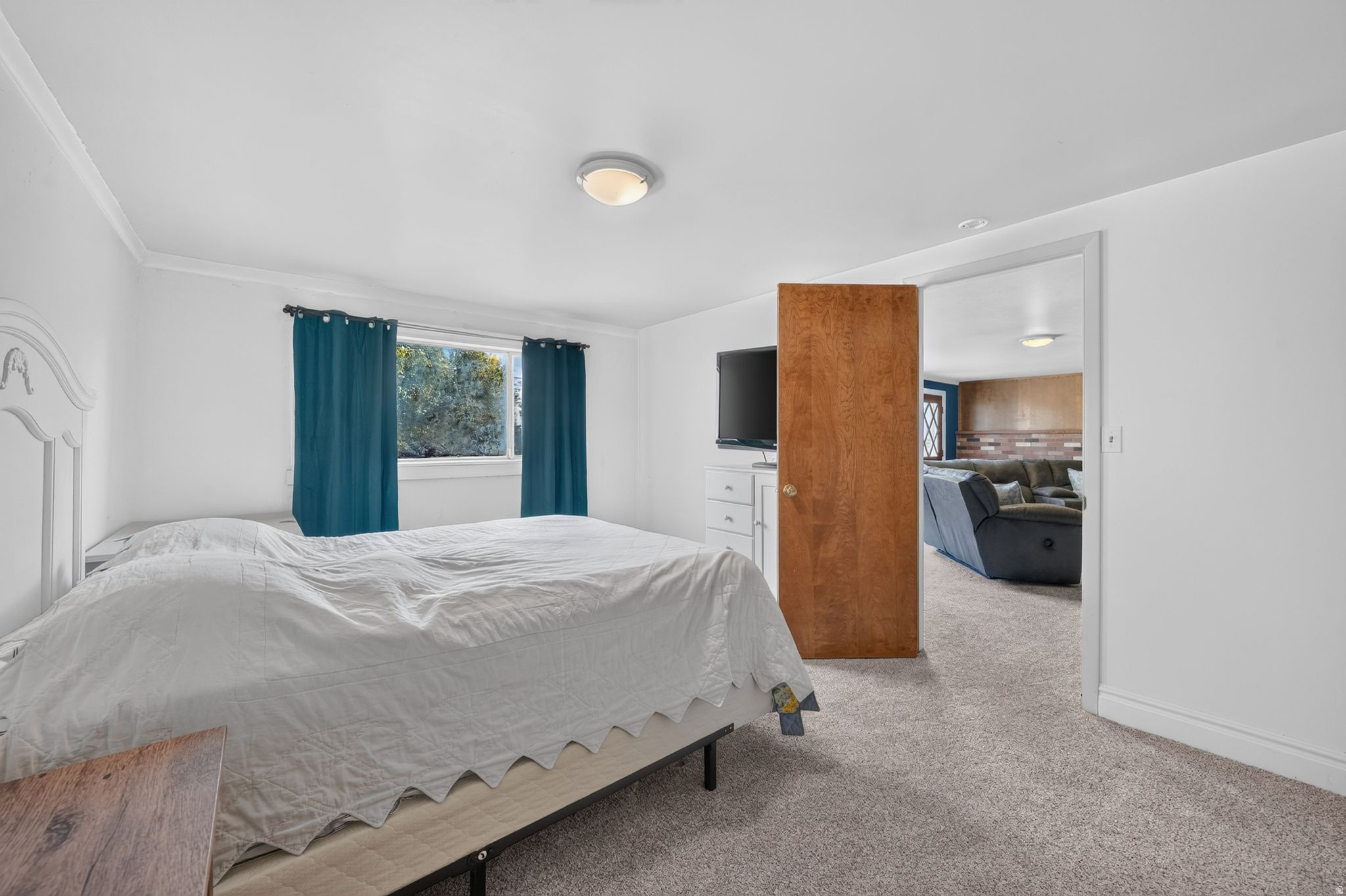 main property photo 35