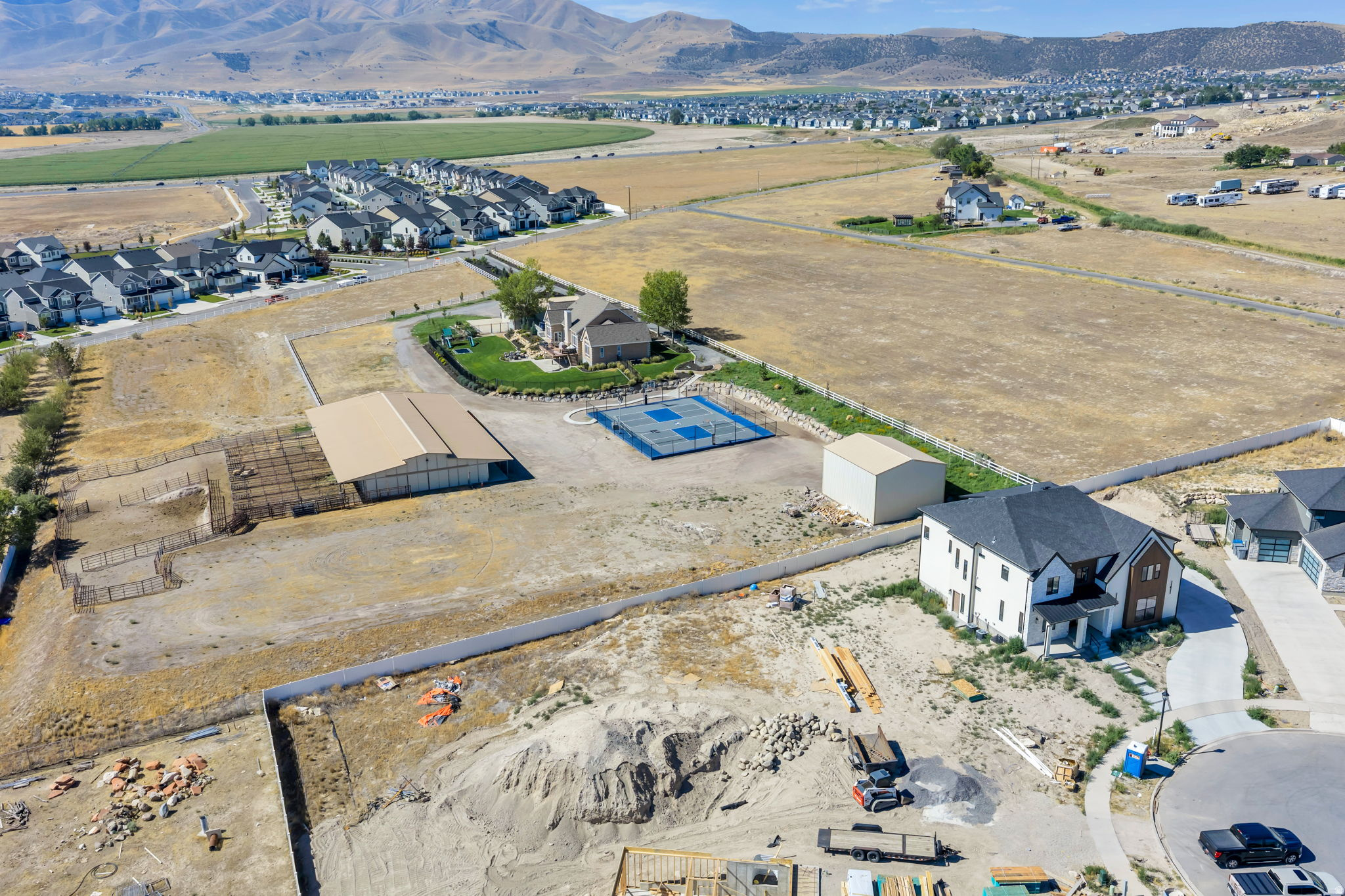 main property photo 6