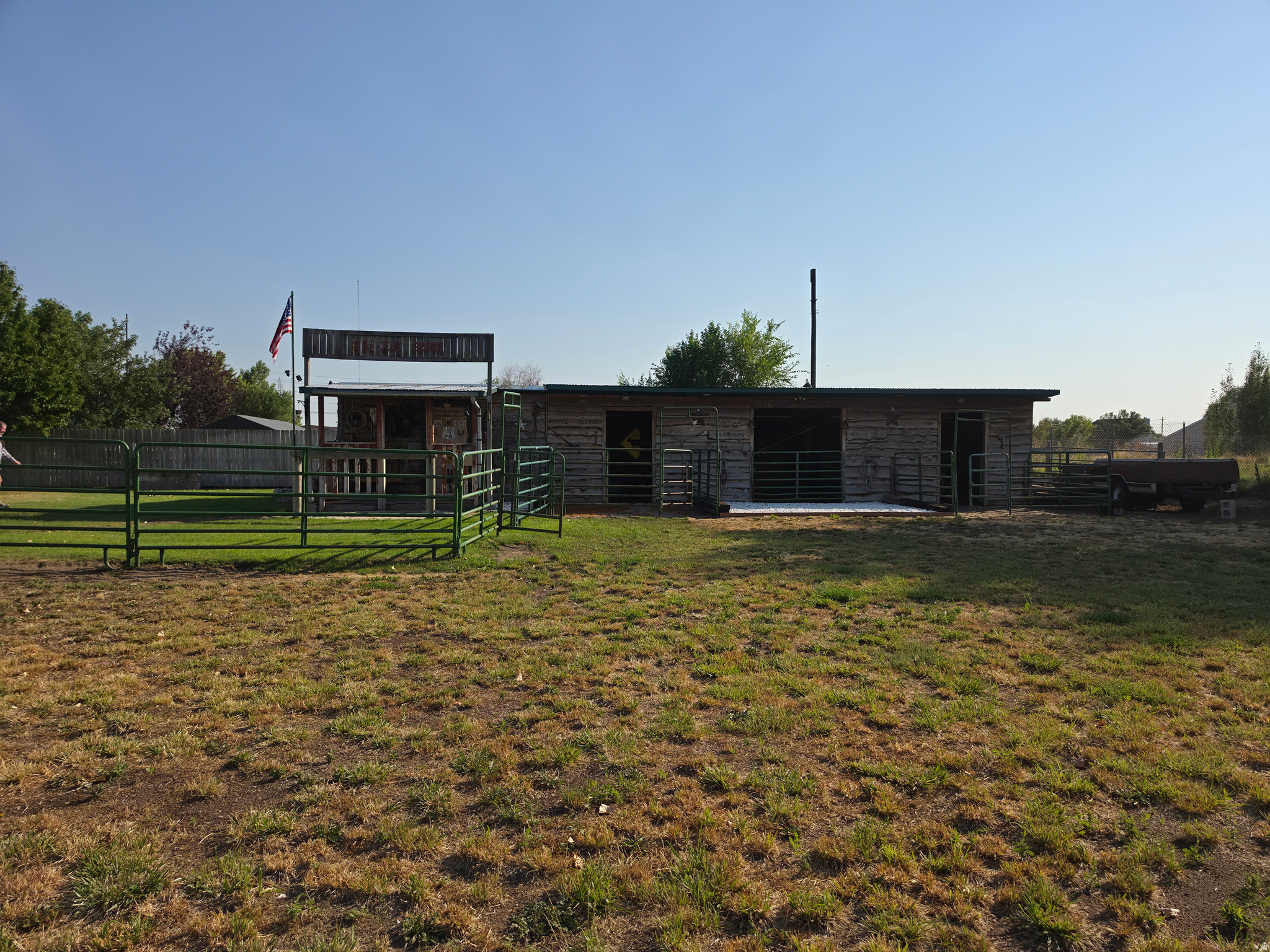 main property photo 16