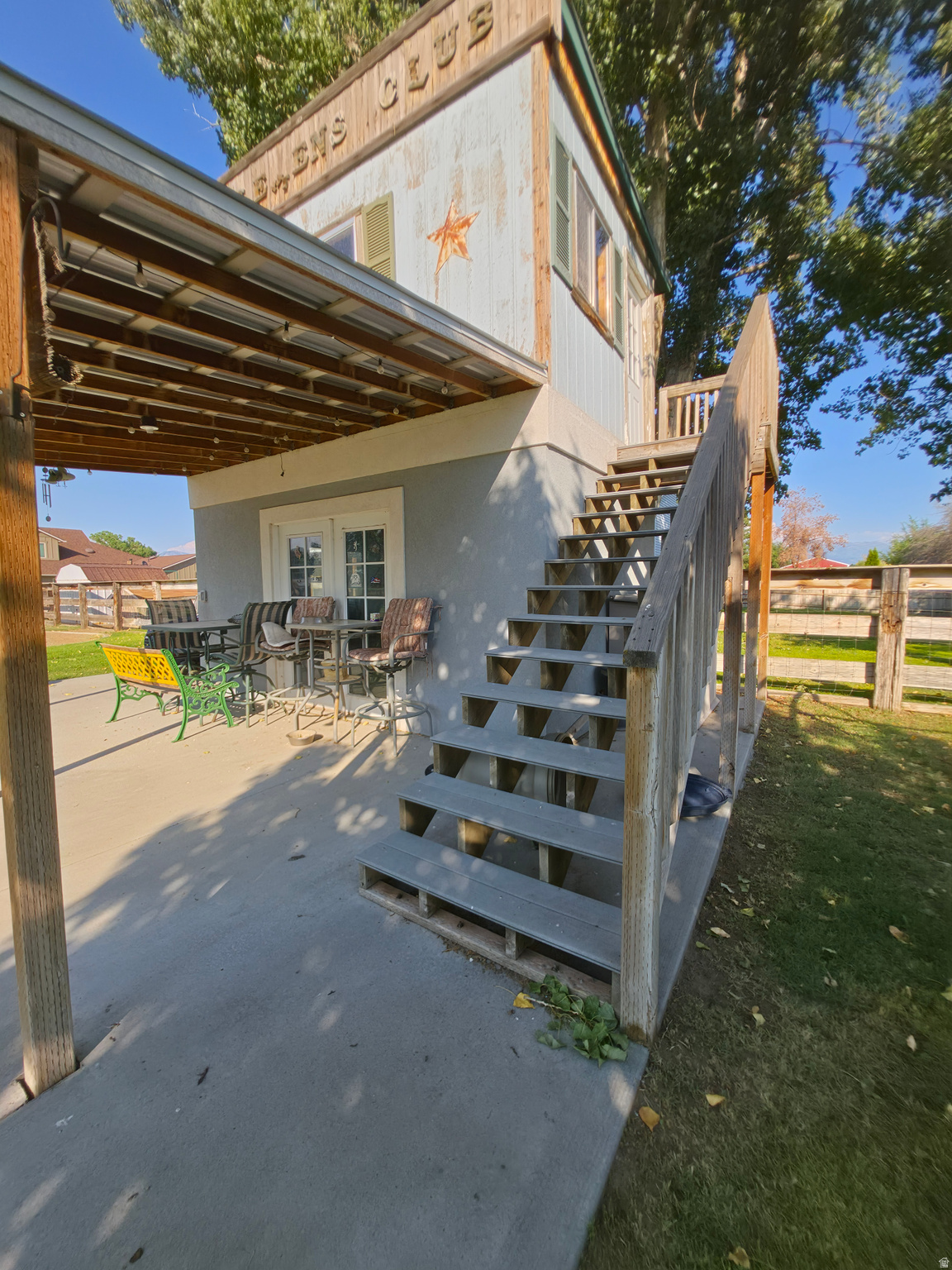 main property photo 22