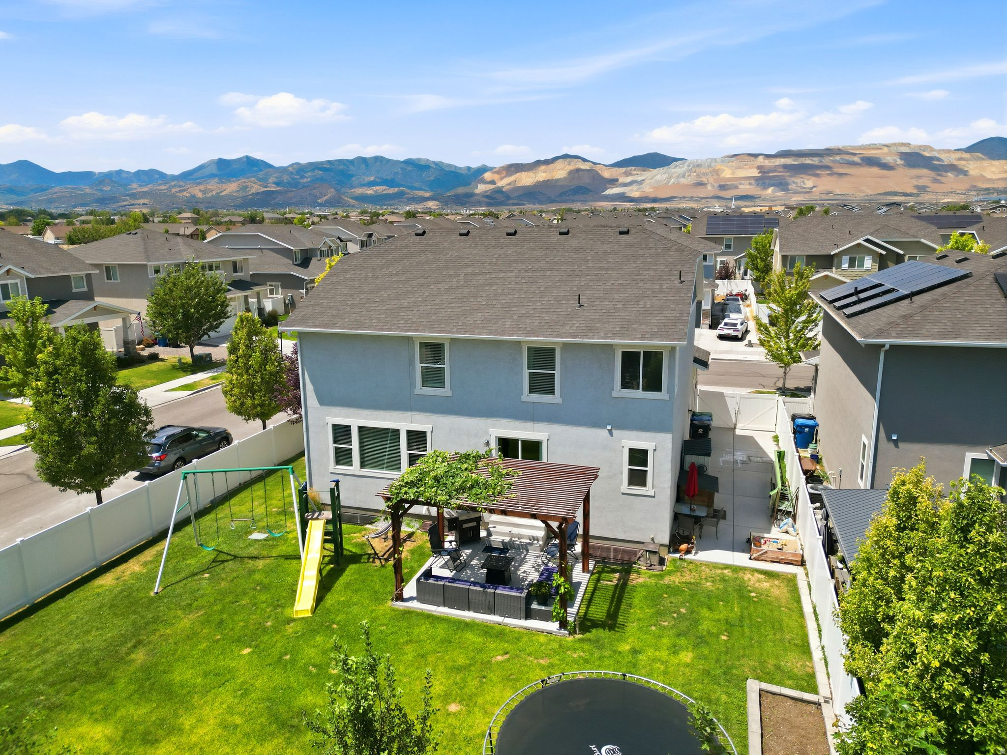 main property photo 41