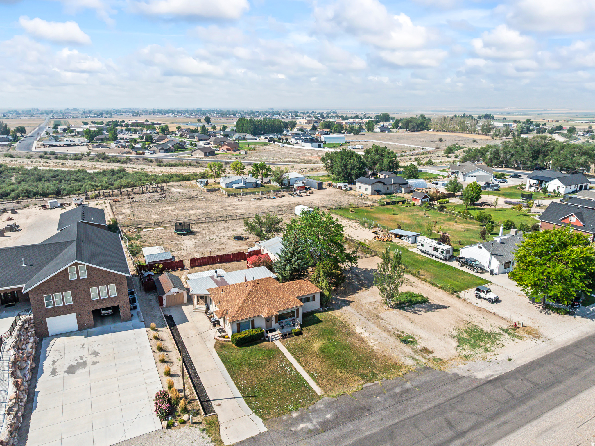 main property photo 57