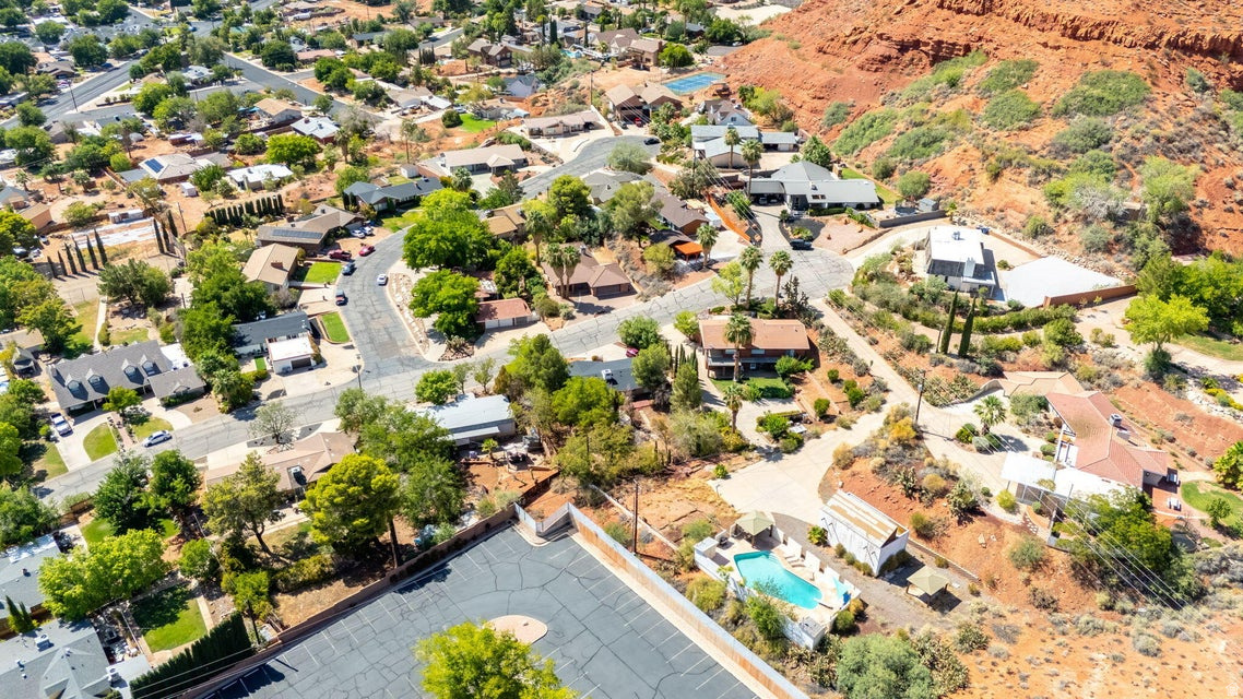 main property photo 59