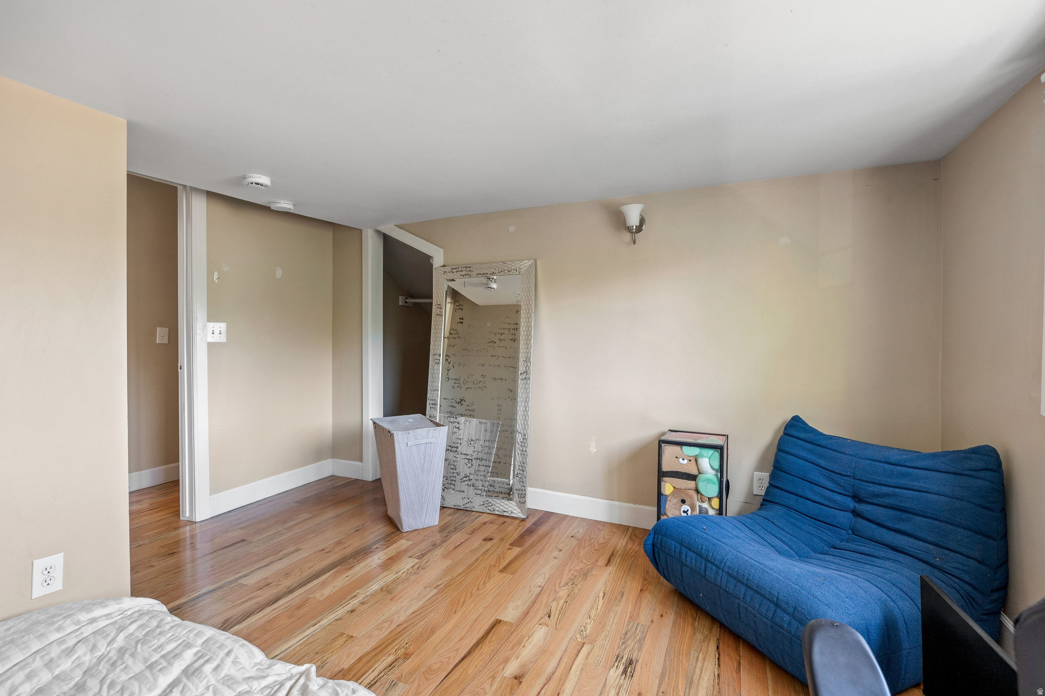 main property photo 19