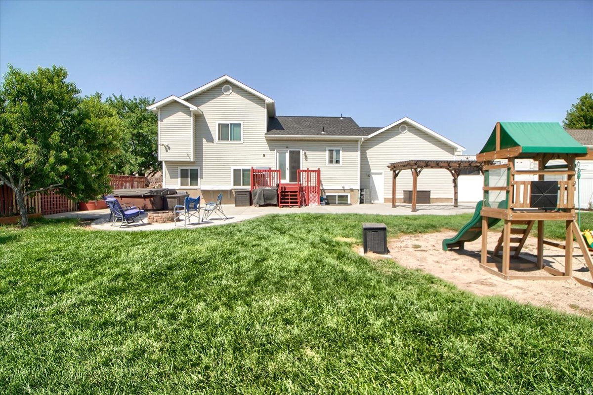 main property photo 29