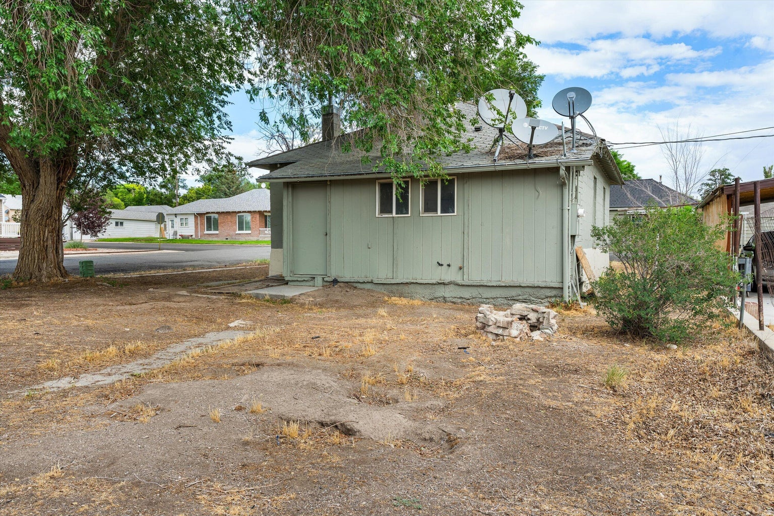 main property photo 12