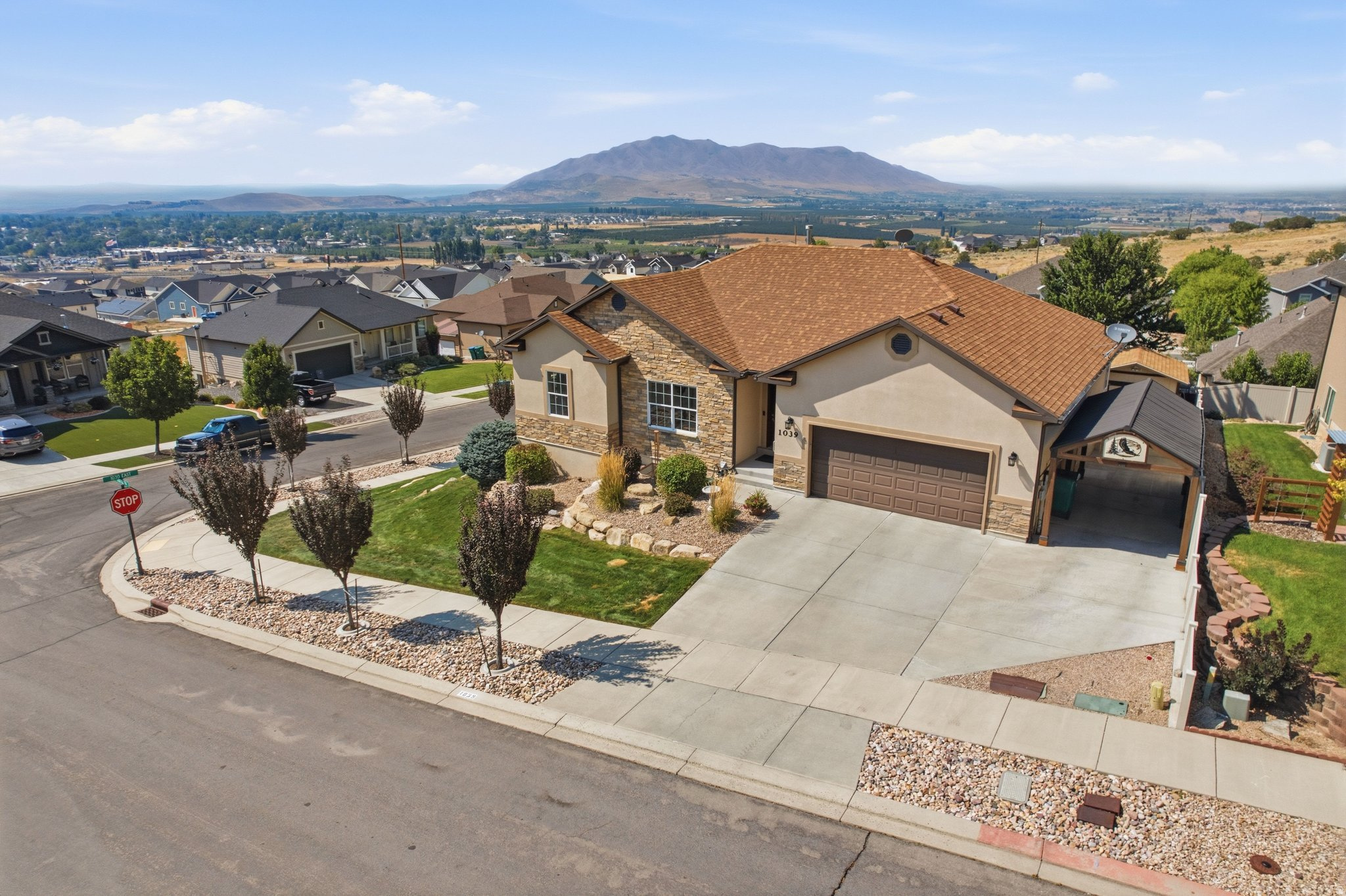 main property photo 73