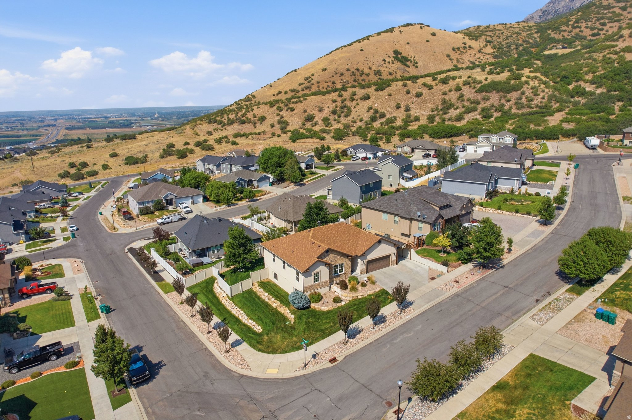 main property photo 77