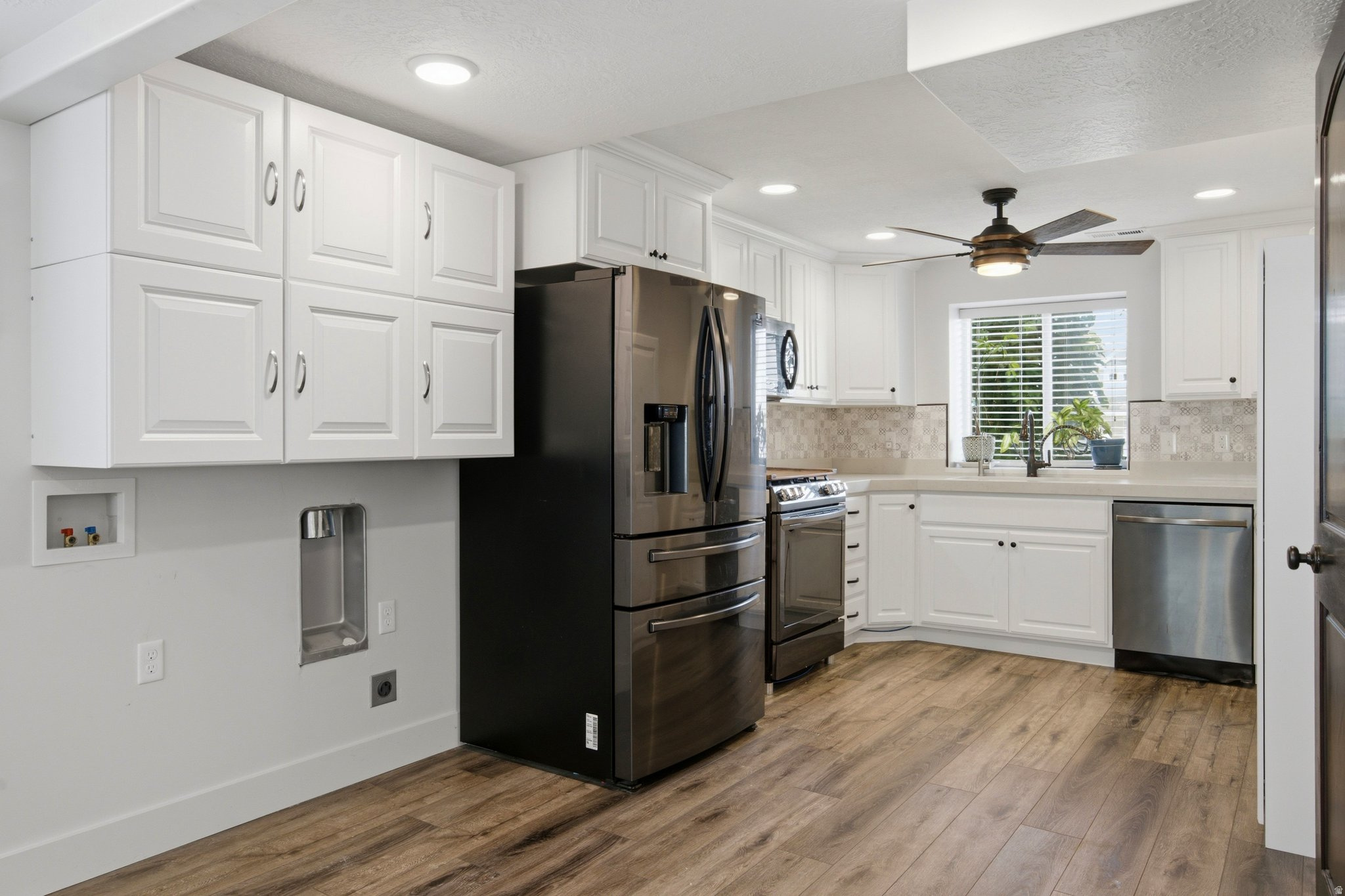 main property photo 65