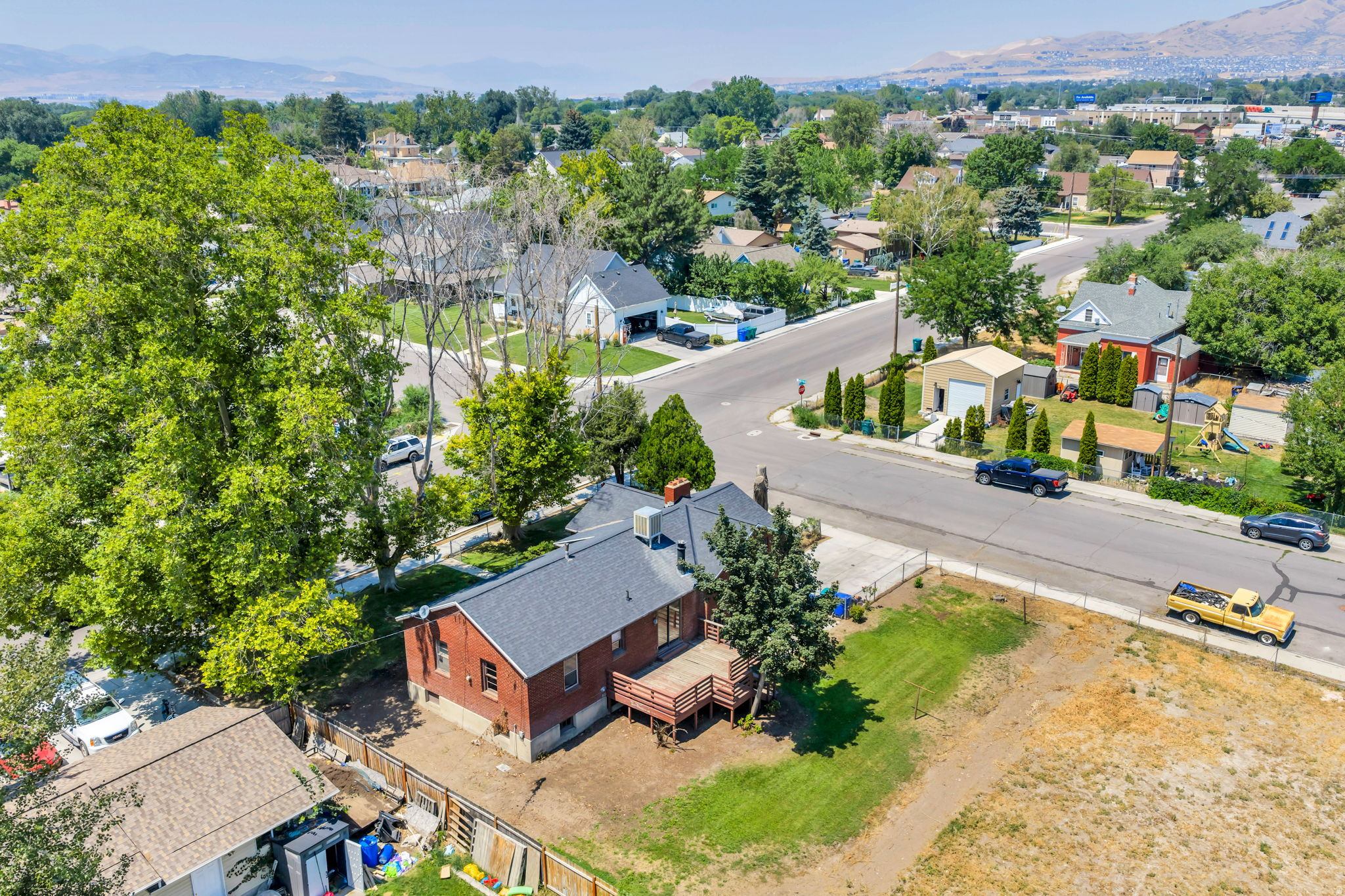 main property photo 19