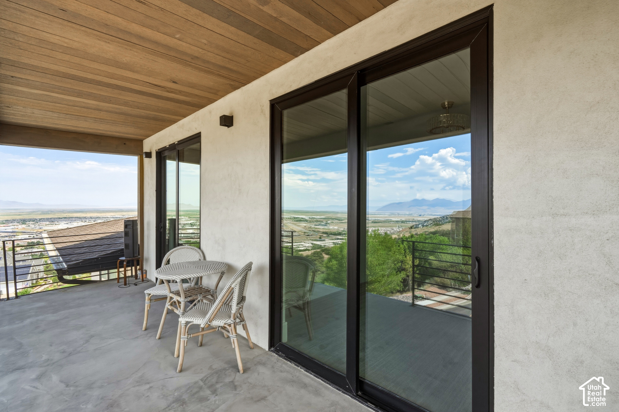 main property photo 60