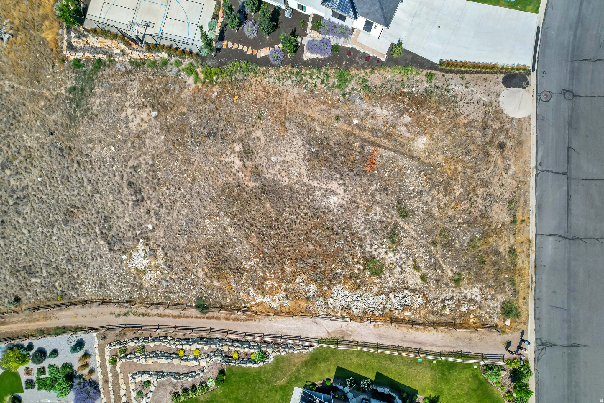 main property photo 19