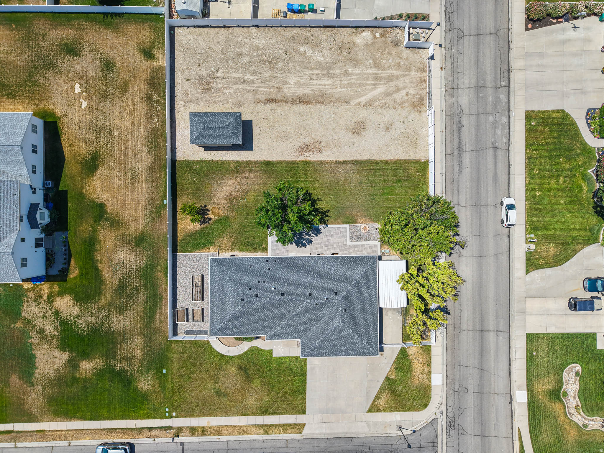 main property photo 18