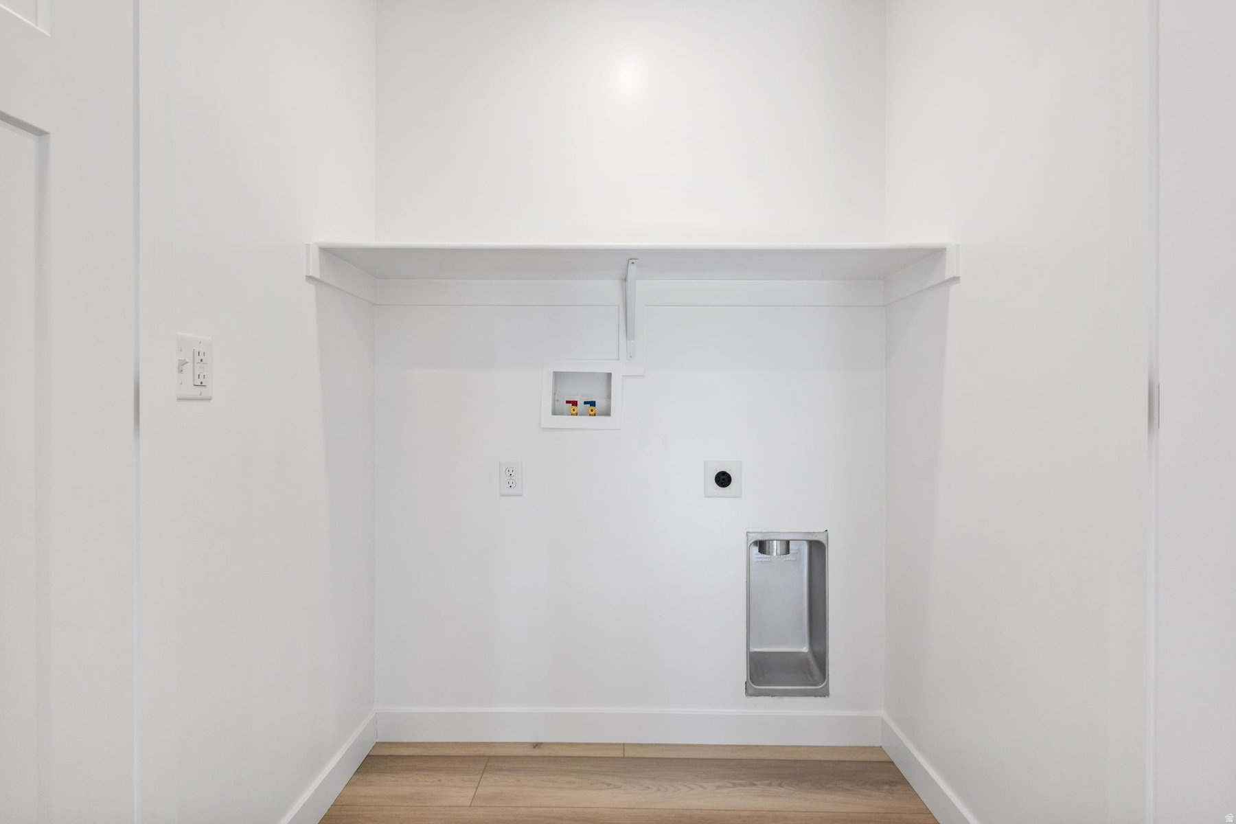main property photo 20
