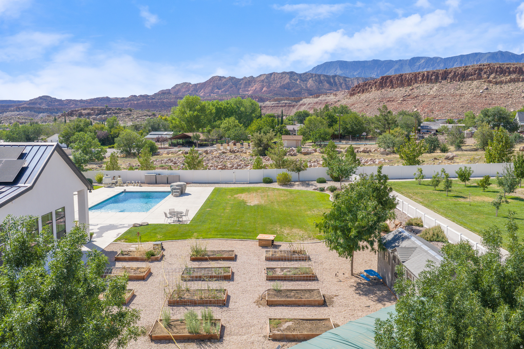 main property photo 58