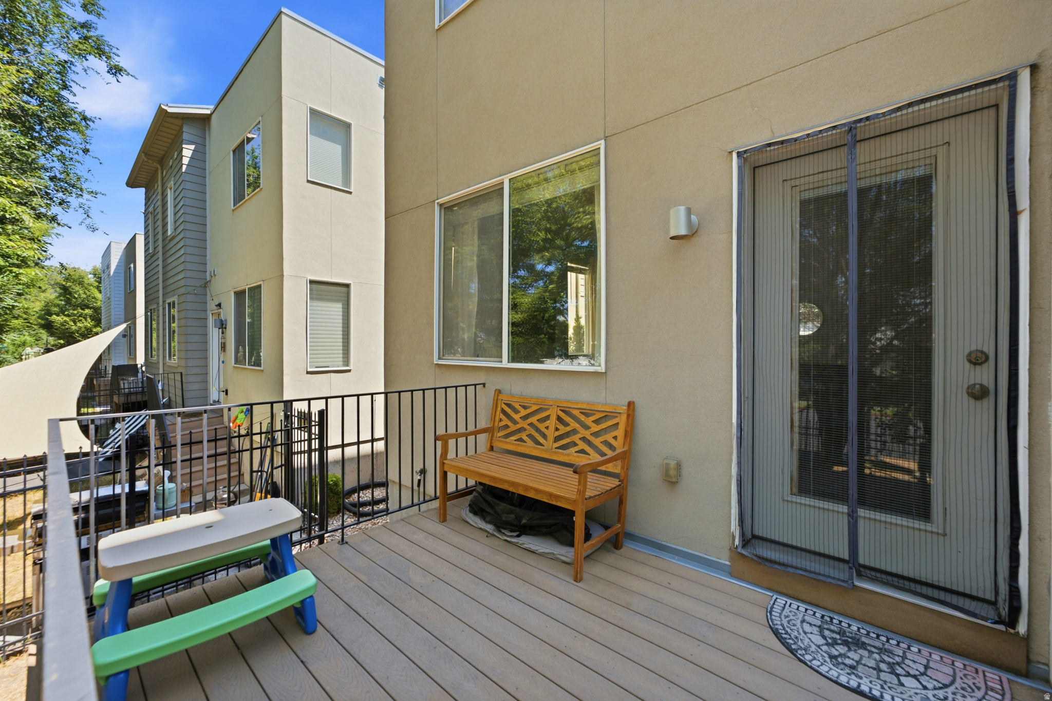main property photo 40